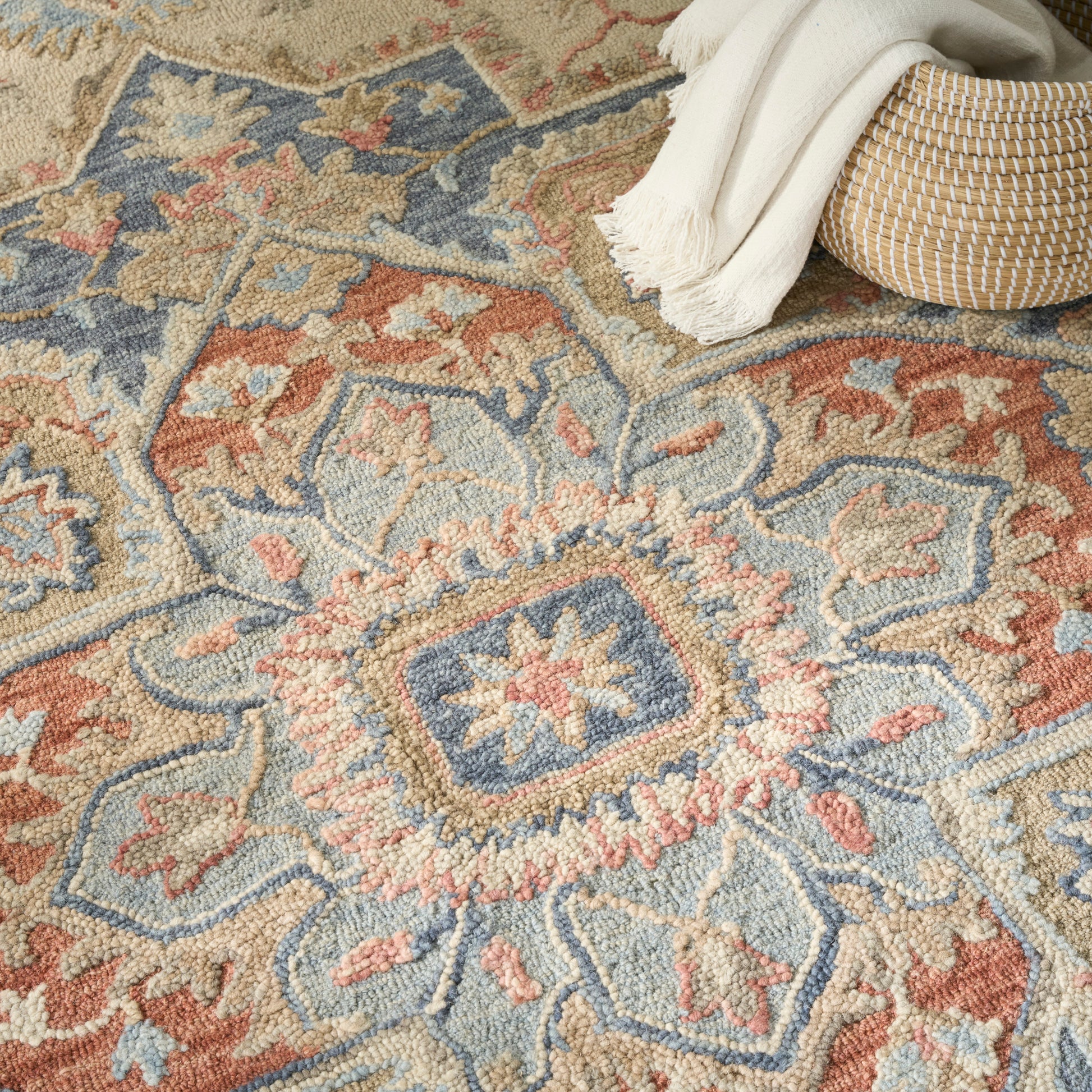 Nourison Home Maison  Ivory Rust  Traditional