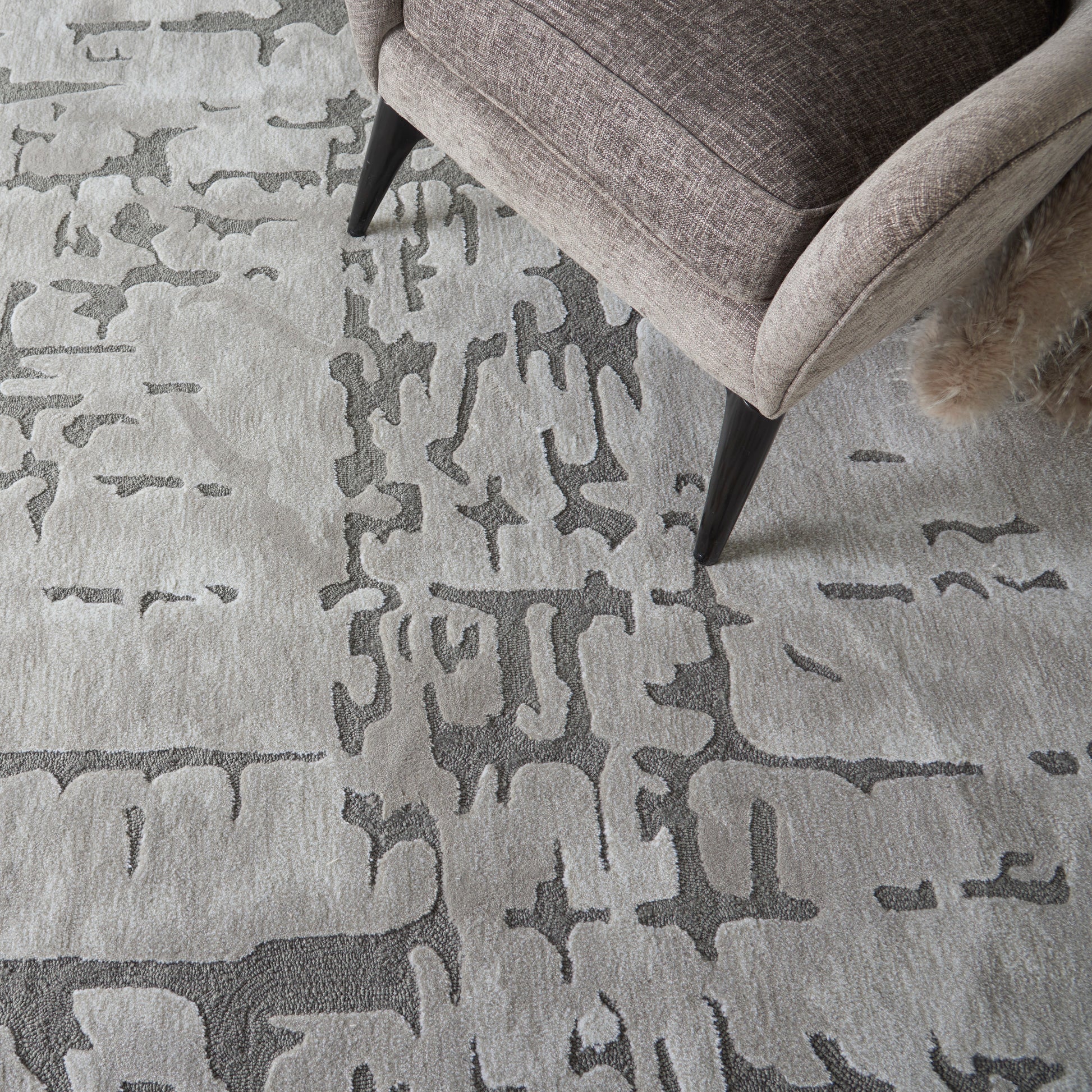 Nourison Home Symmetry  Ivory Taupe  Contemporary