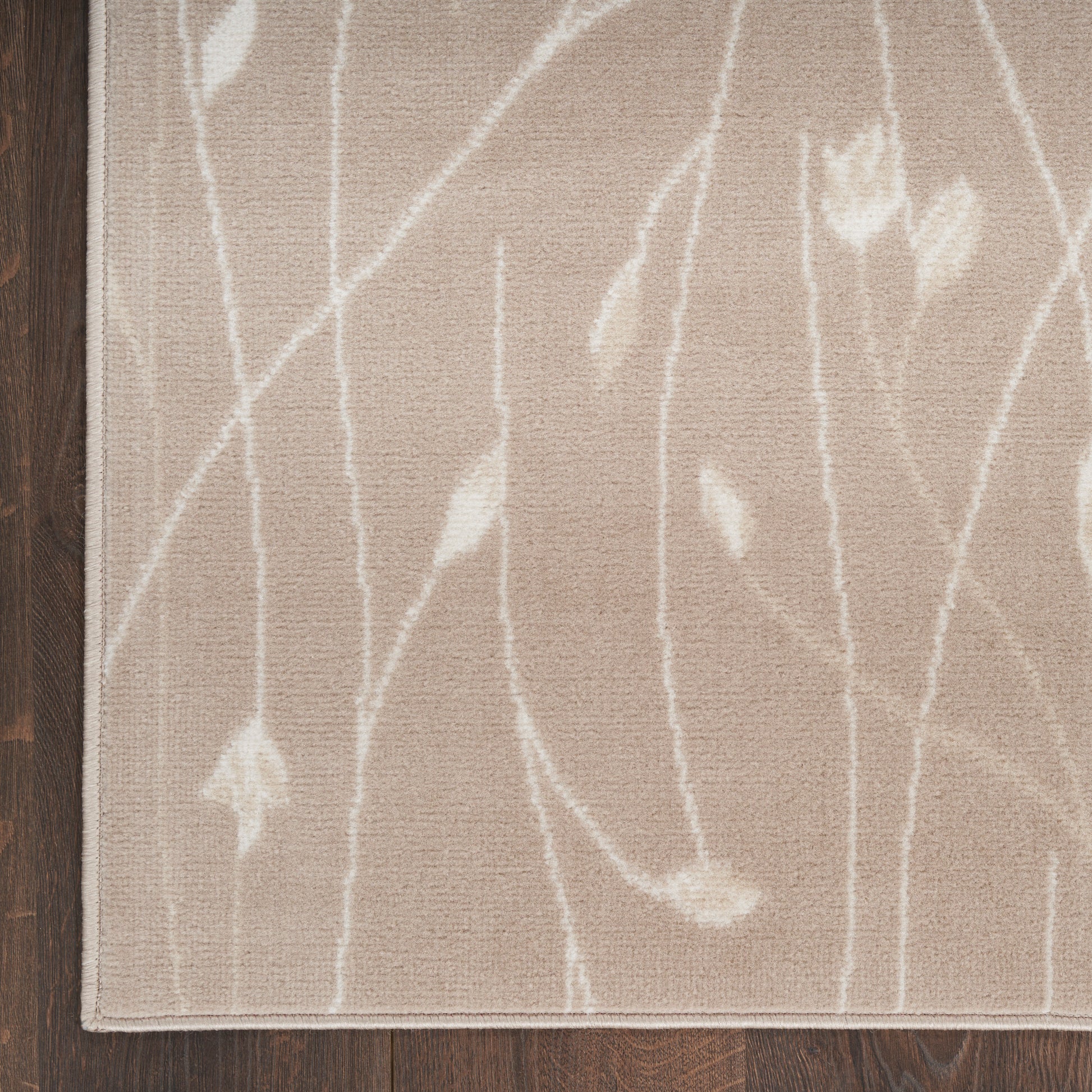 Nourison Home Grafix  Beige  Contemporary