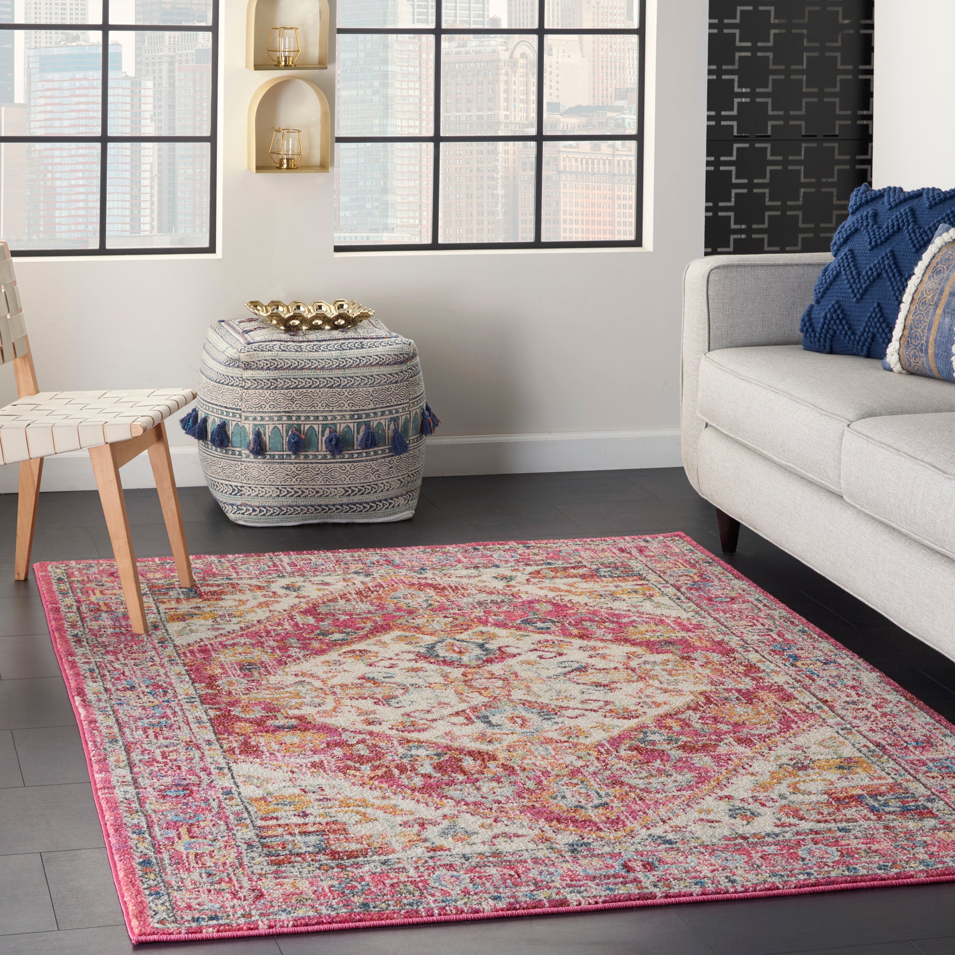 Nourison Home Passion  Ivory Pink  Traditional