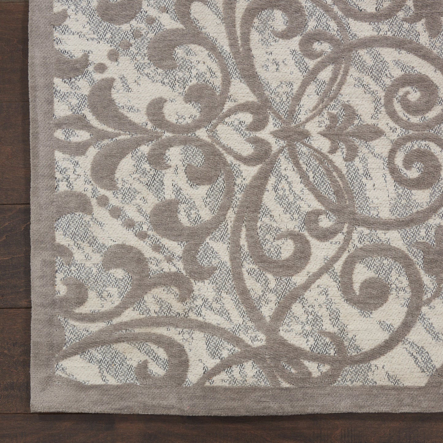 Nourison Home Damask  Ivory Grey  Traditional
