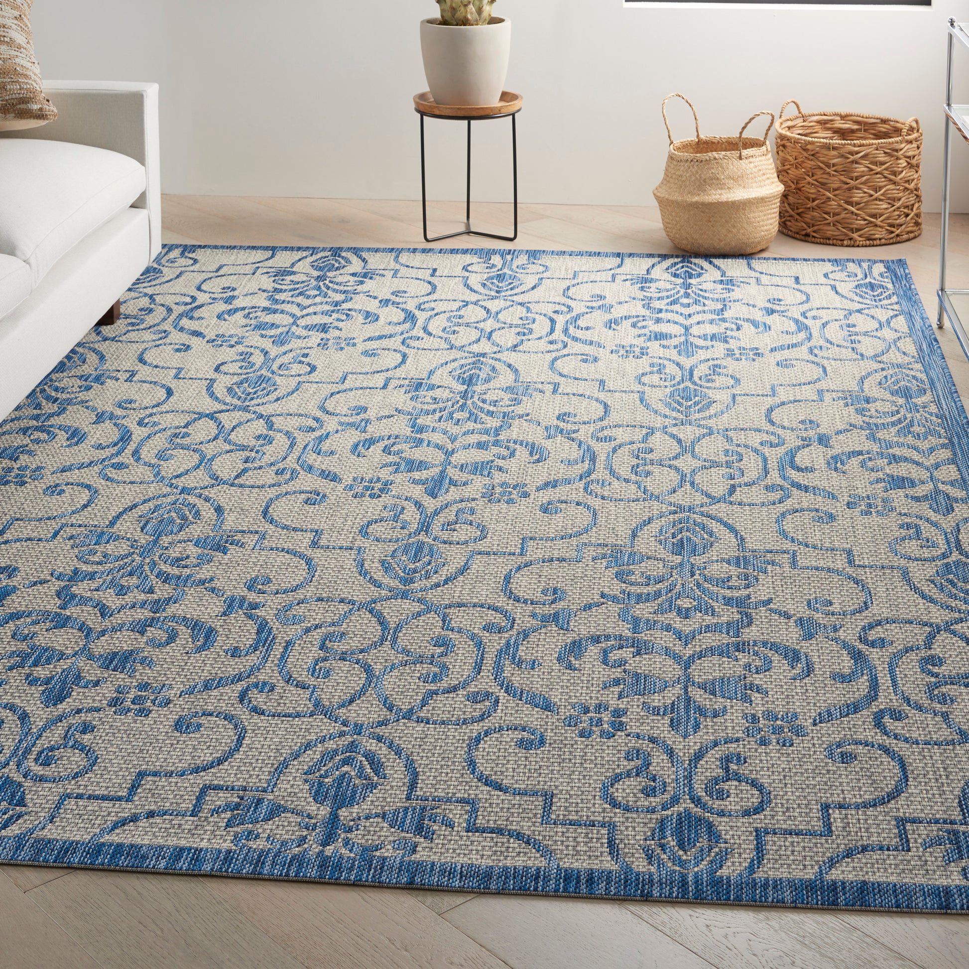 Nourison Home Country Side  Ivory Blue  Transitional
