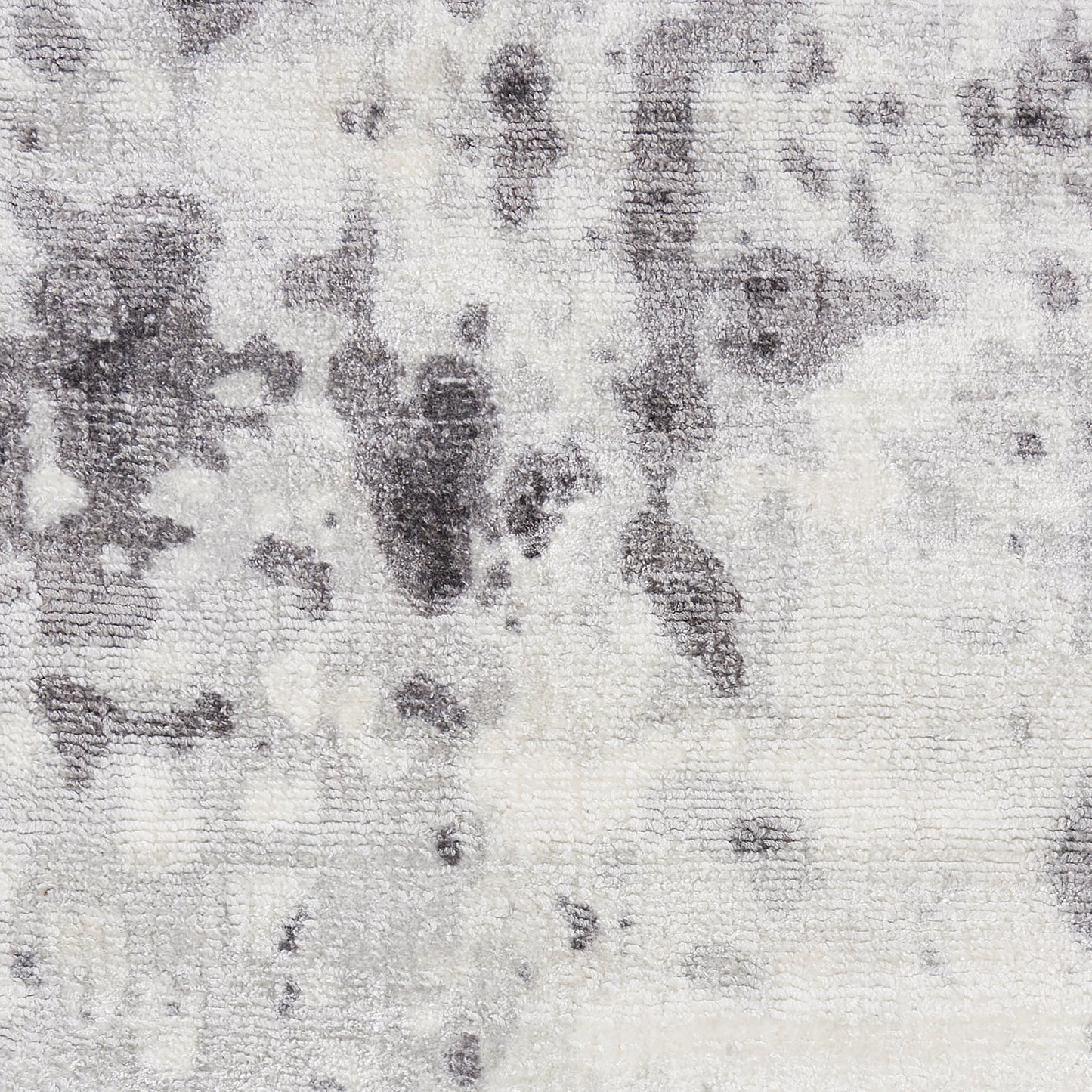 Nourison Home Safari Dreams  Ivory Grey  Contemporary