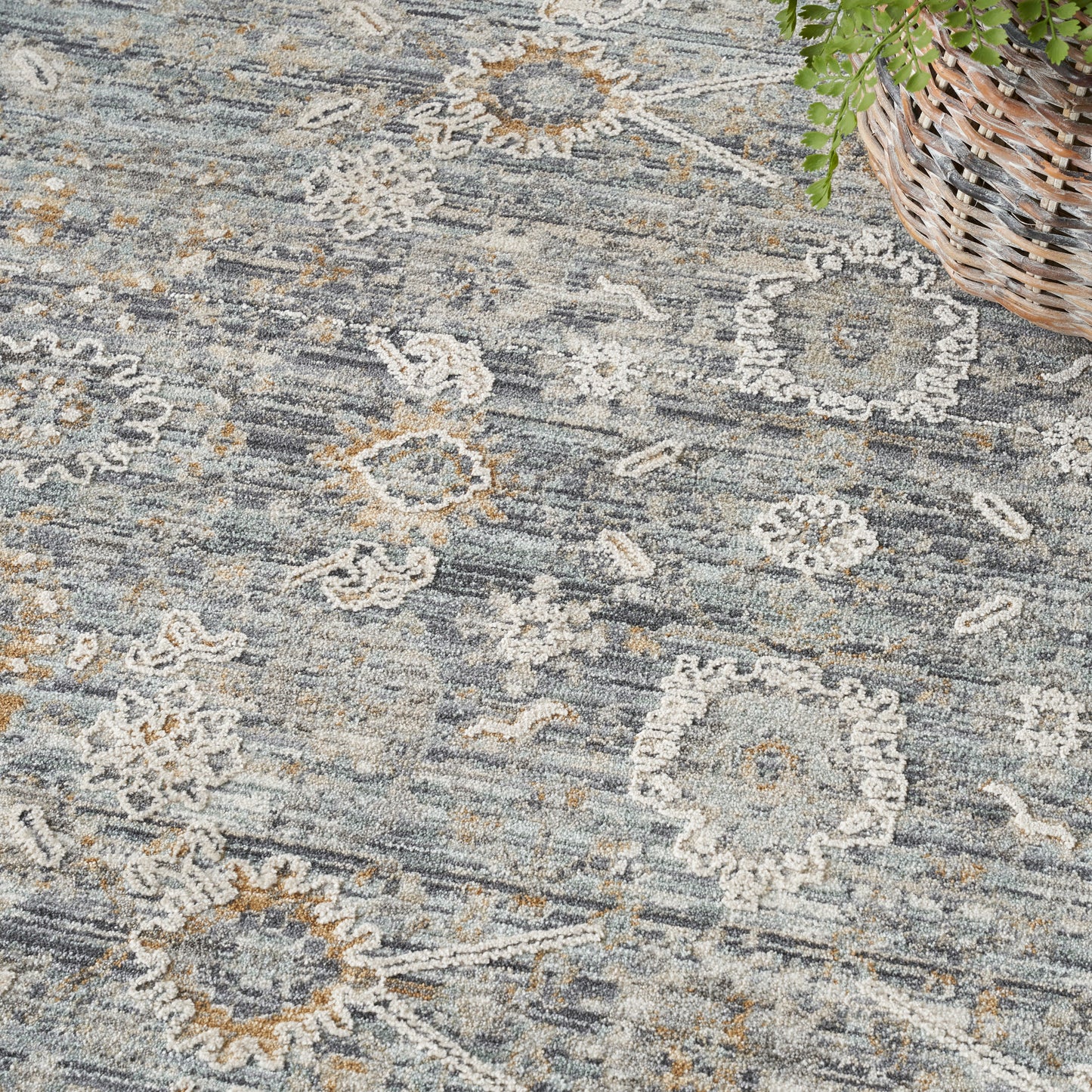 Nourison Home Lynx  Charcoal  Transitional