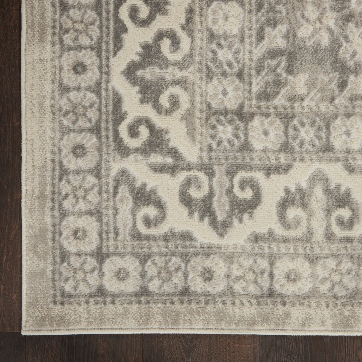 Nourison Home Cyrus  Ivory  Traditional