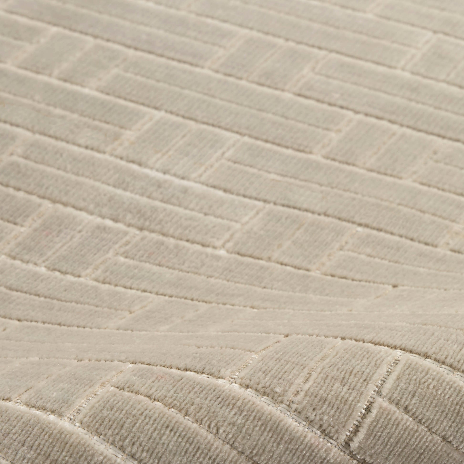 Nourison Home Washable Charm  Silver Ivory  Contemporary