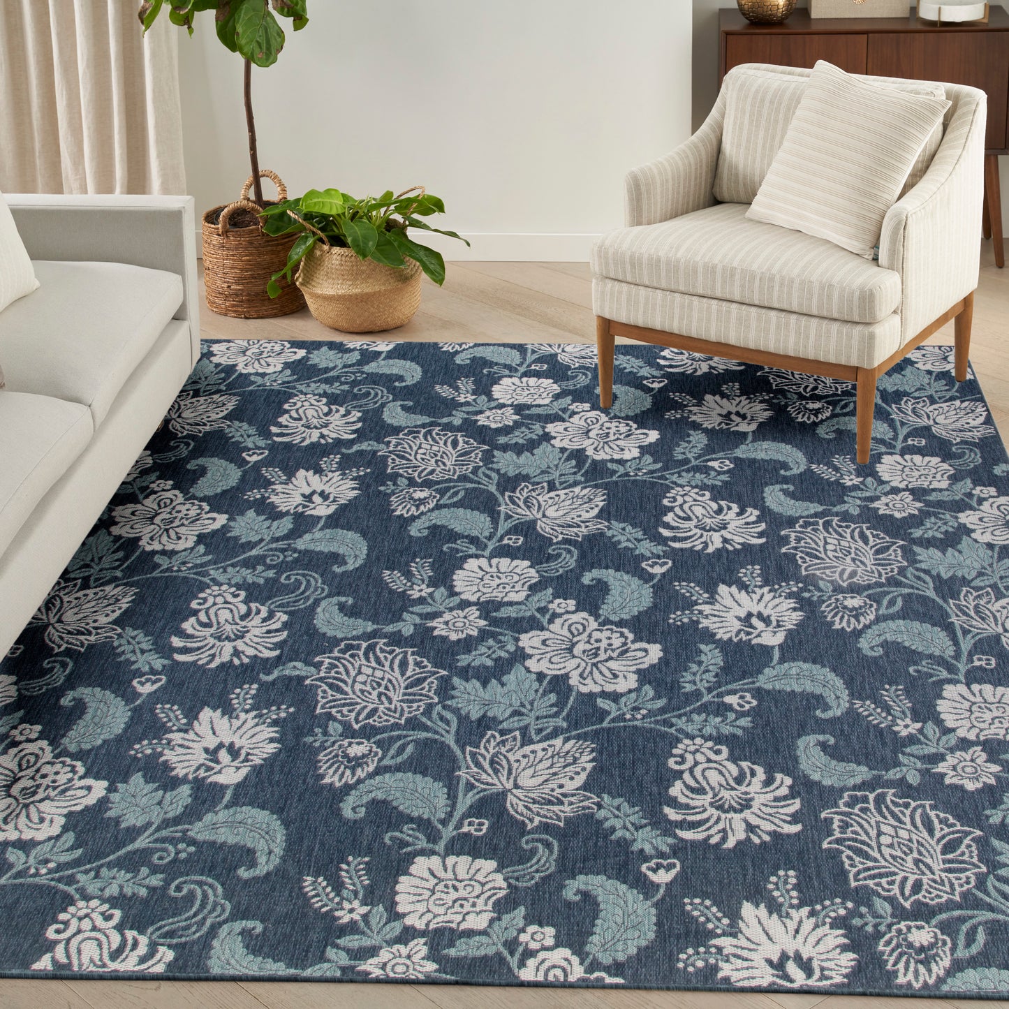 Nourison Home Garden Oasis  Navy  Contemporary