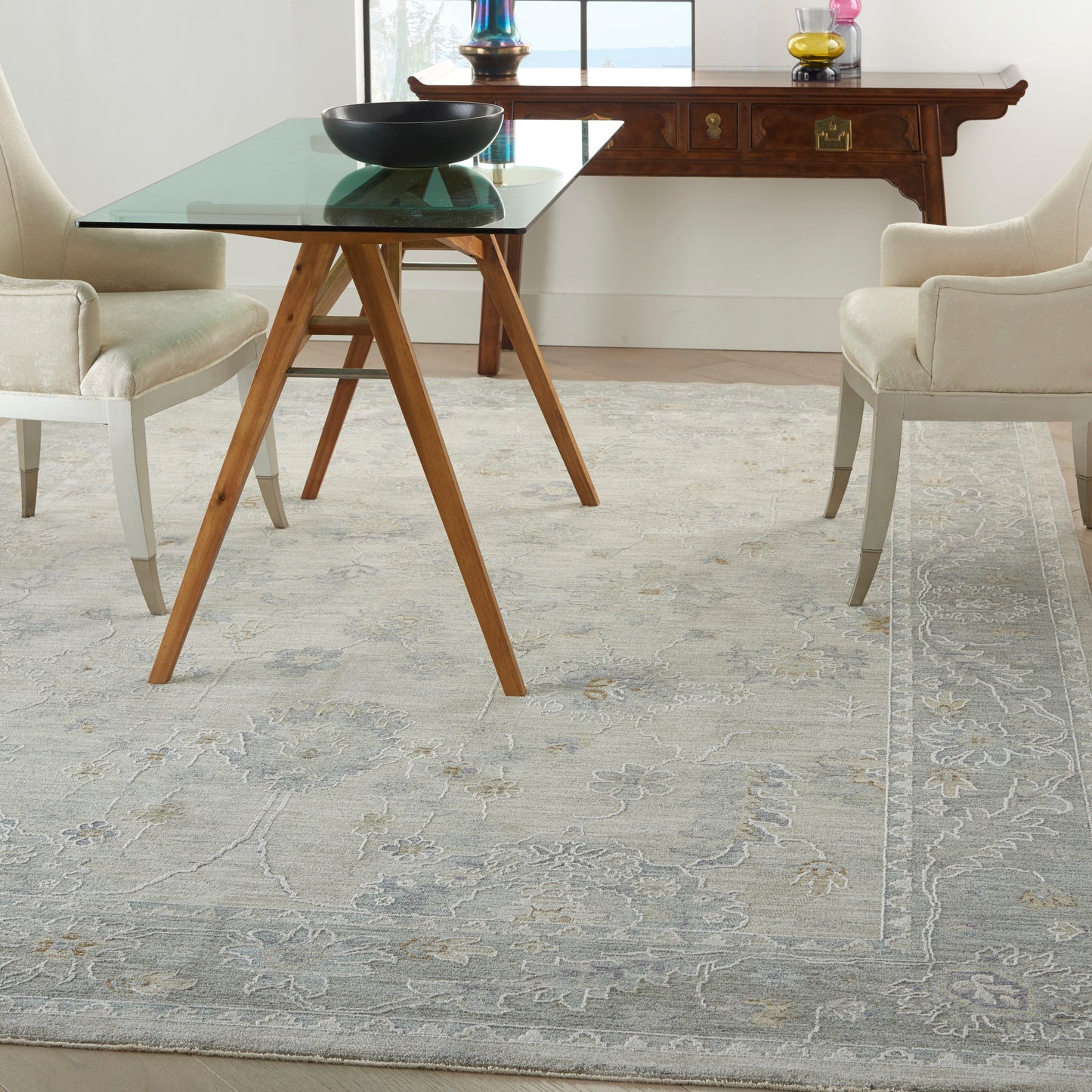 Nourison Home Infinite  Light Grey  Traditional