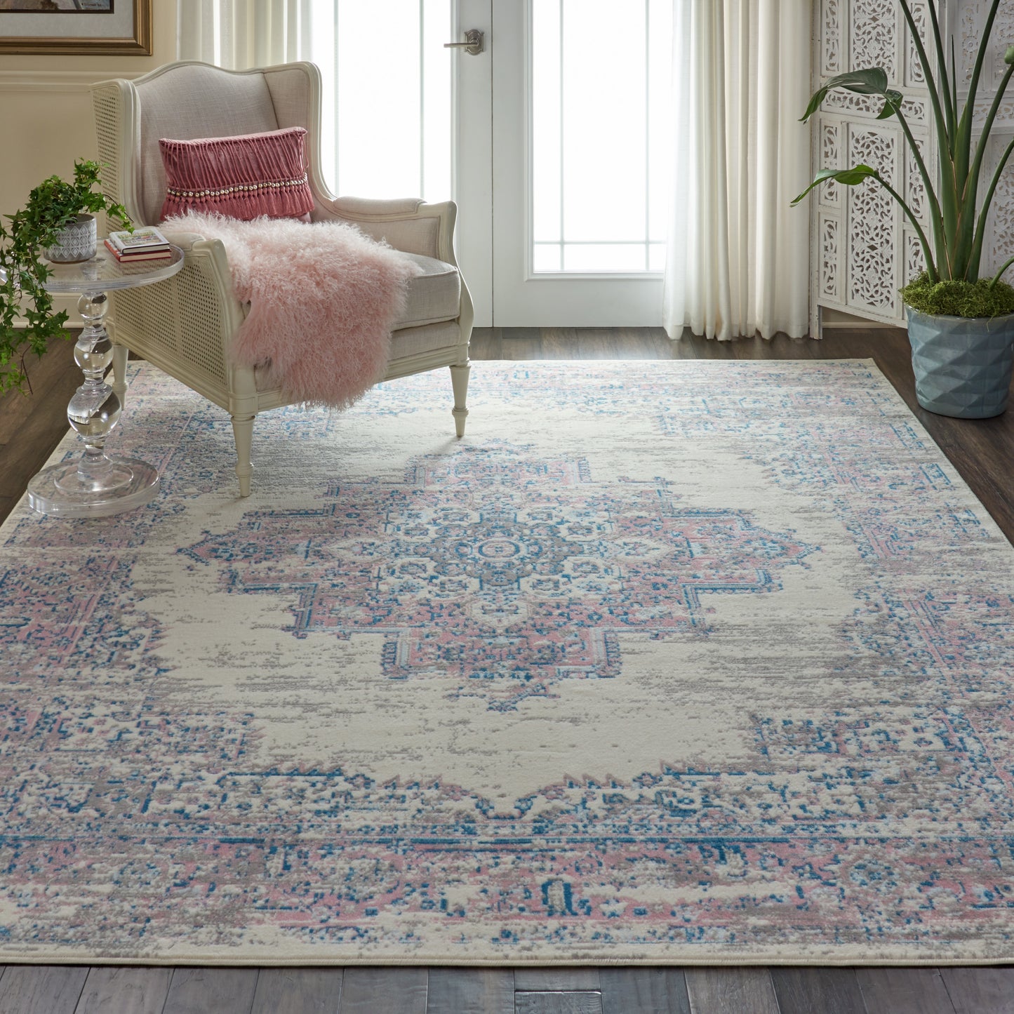 Nourison Home Grafix  Ivory Pink  Transitional