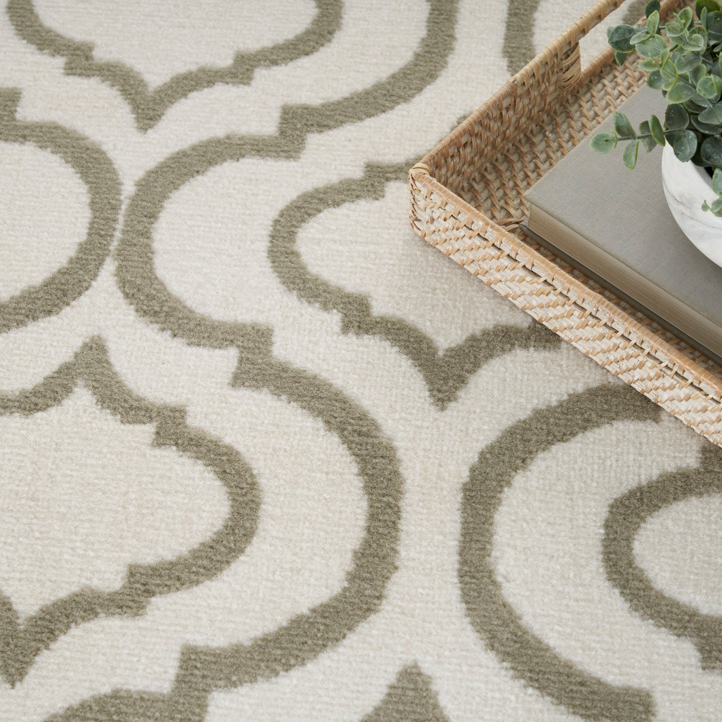 Nourison Home Jubilant  Ivory Green  Transitional