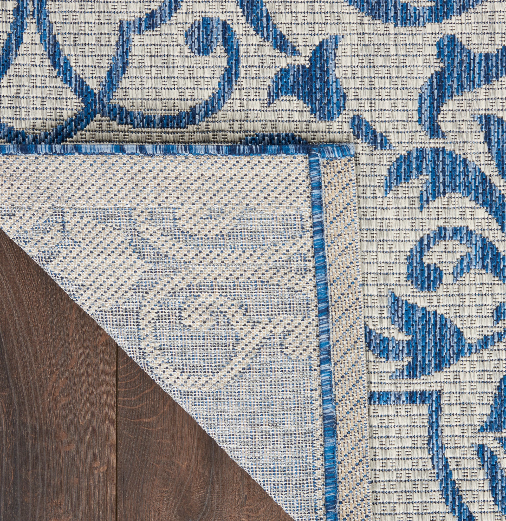 Nourison Home Country Side  Ivory Blue  Transitional