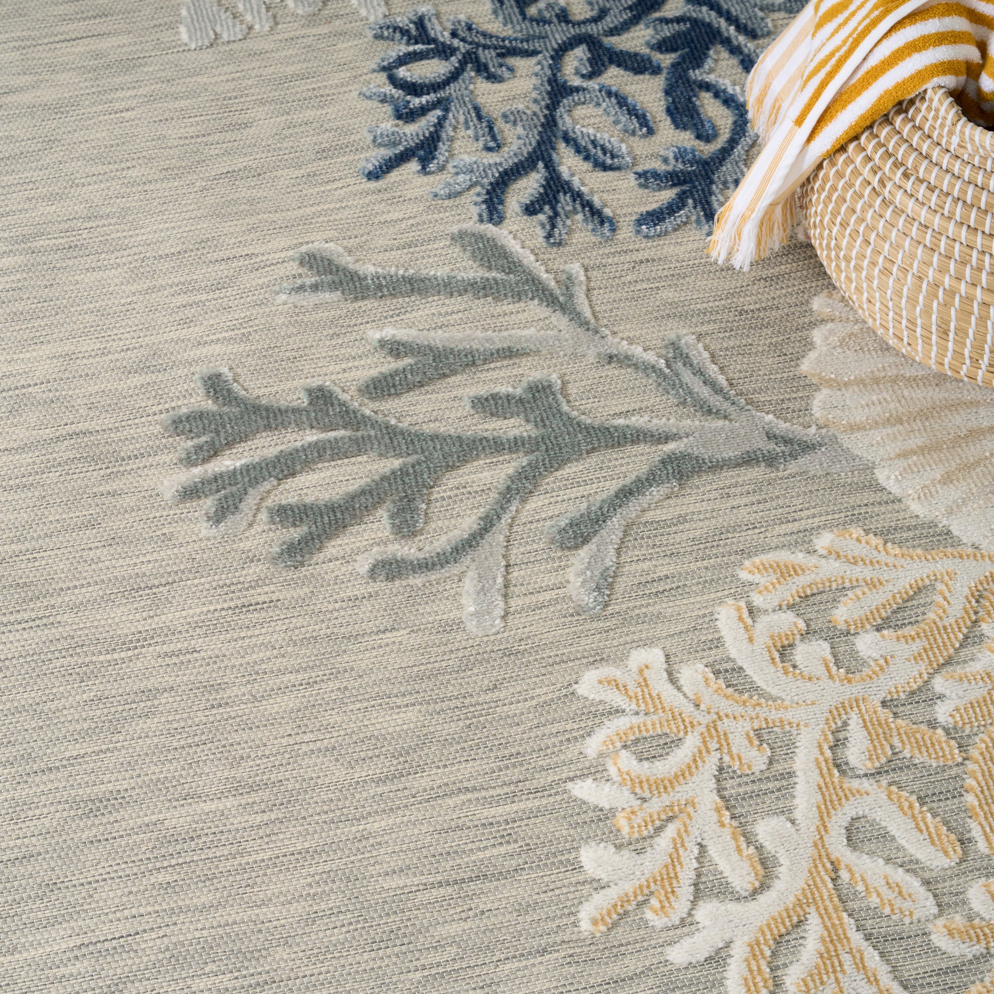 Nourison Home Suncoast  Grey Multicolor  Contemporary