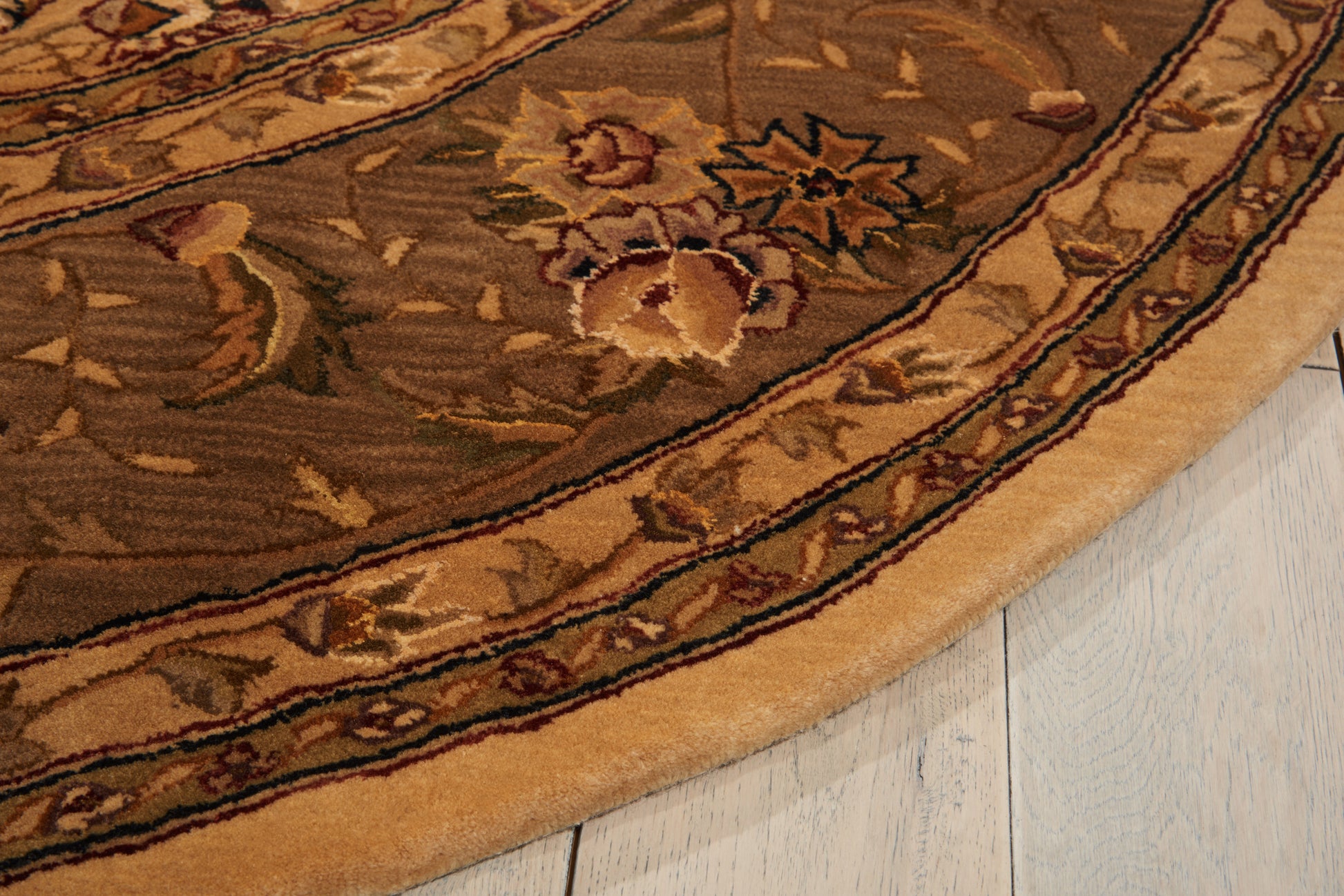 Nourison Home Nourison 2000  Multicolor  Traditional