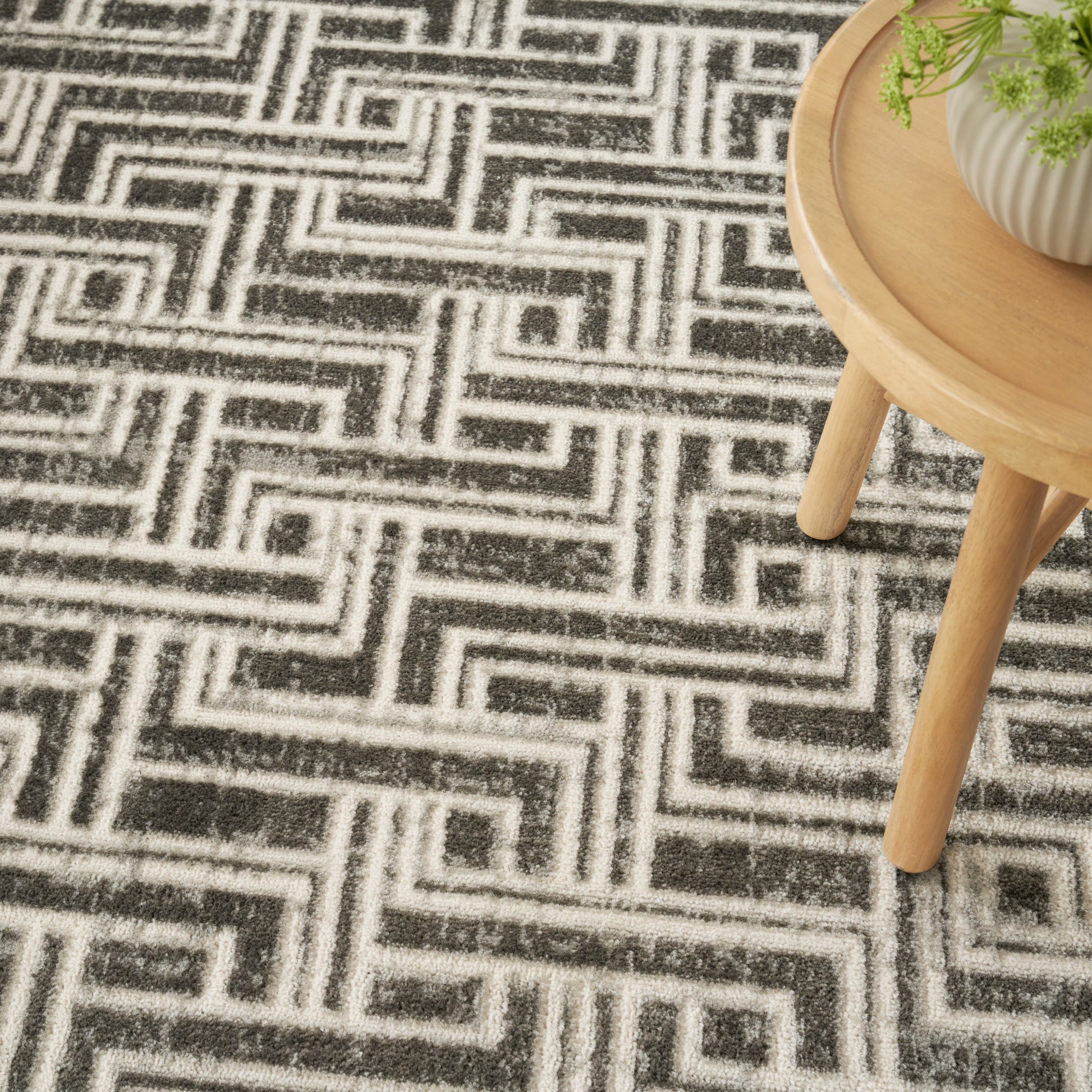 Nourison Home Serenity Home  Grey Ivory  Transitional