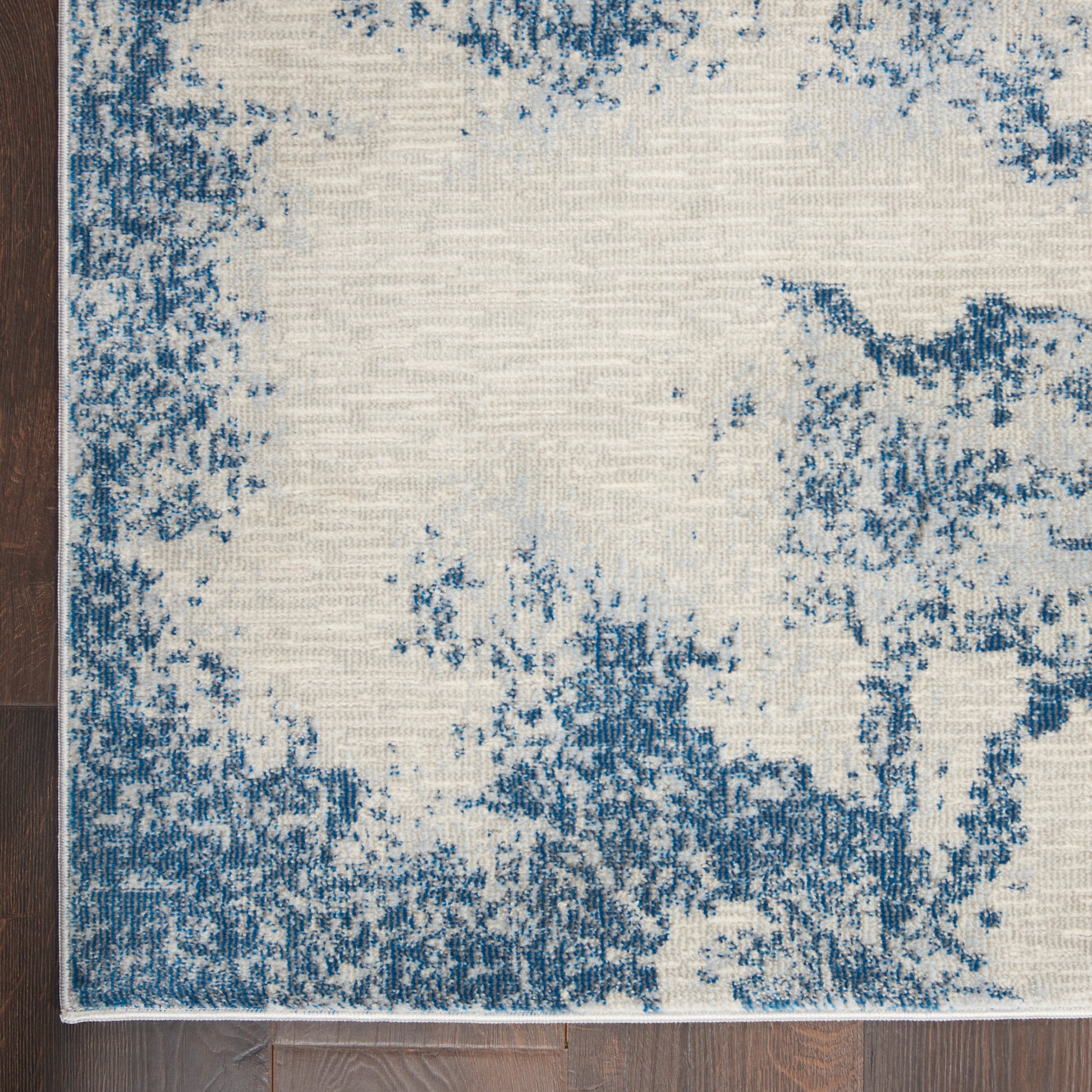 Nourison Home Etchings  Ivory Light Blue  Contemporary
