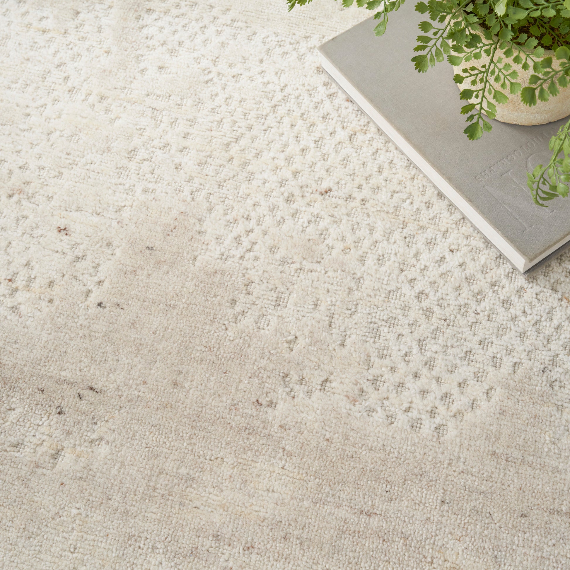 Nourison Home Harmony  Ivory  Contemporary