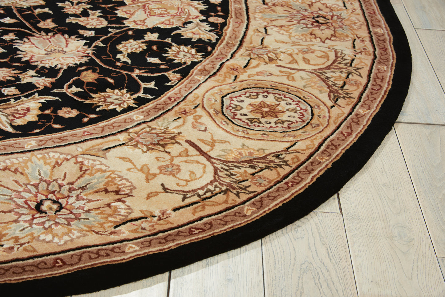 Nourison Home Nourison 2000  Black  Traditional