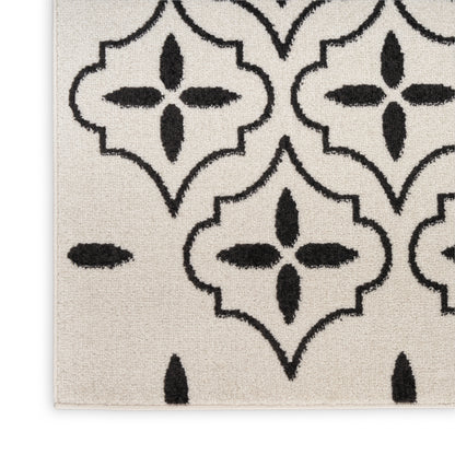 Nourison Home Nourison Essentials  Ivory Black  Contemporary