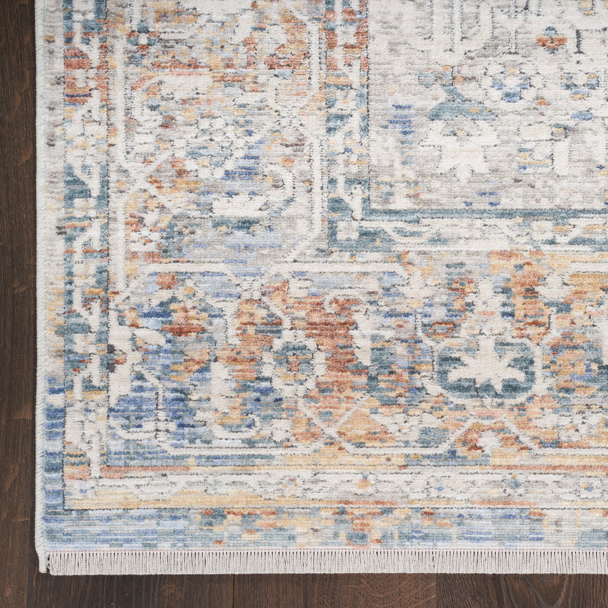 Nourison Home Elegant Heirlooms  Ivory  Traditional