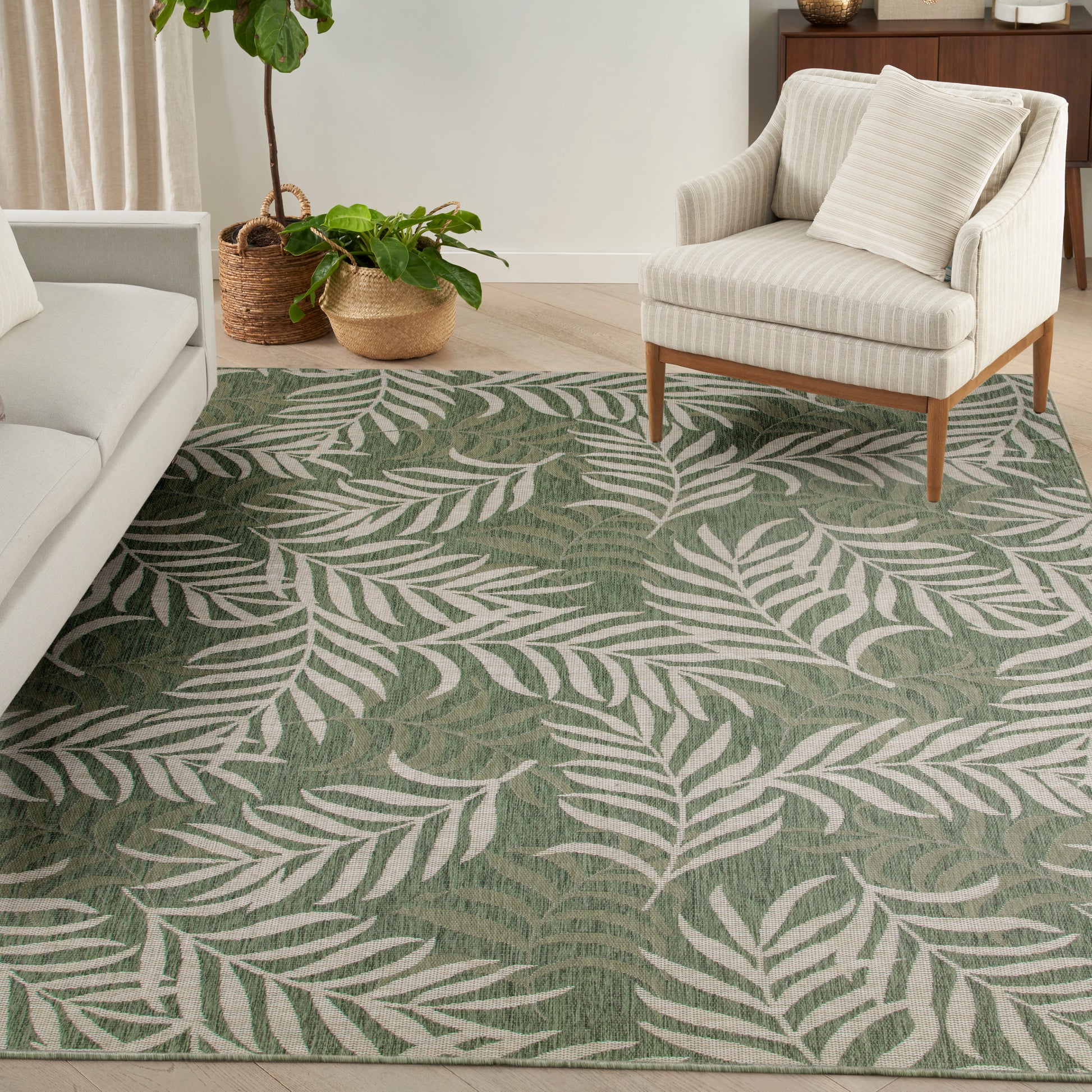 Nourison Home Garden Oasis  Green Ivory  Contemporary