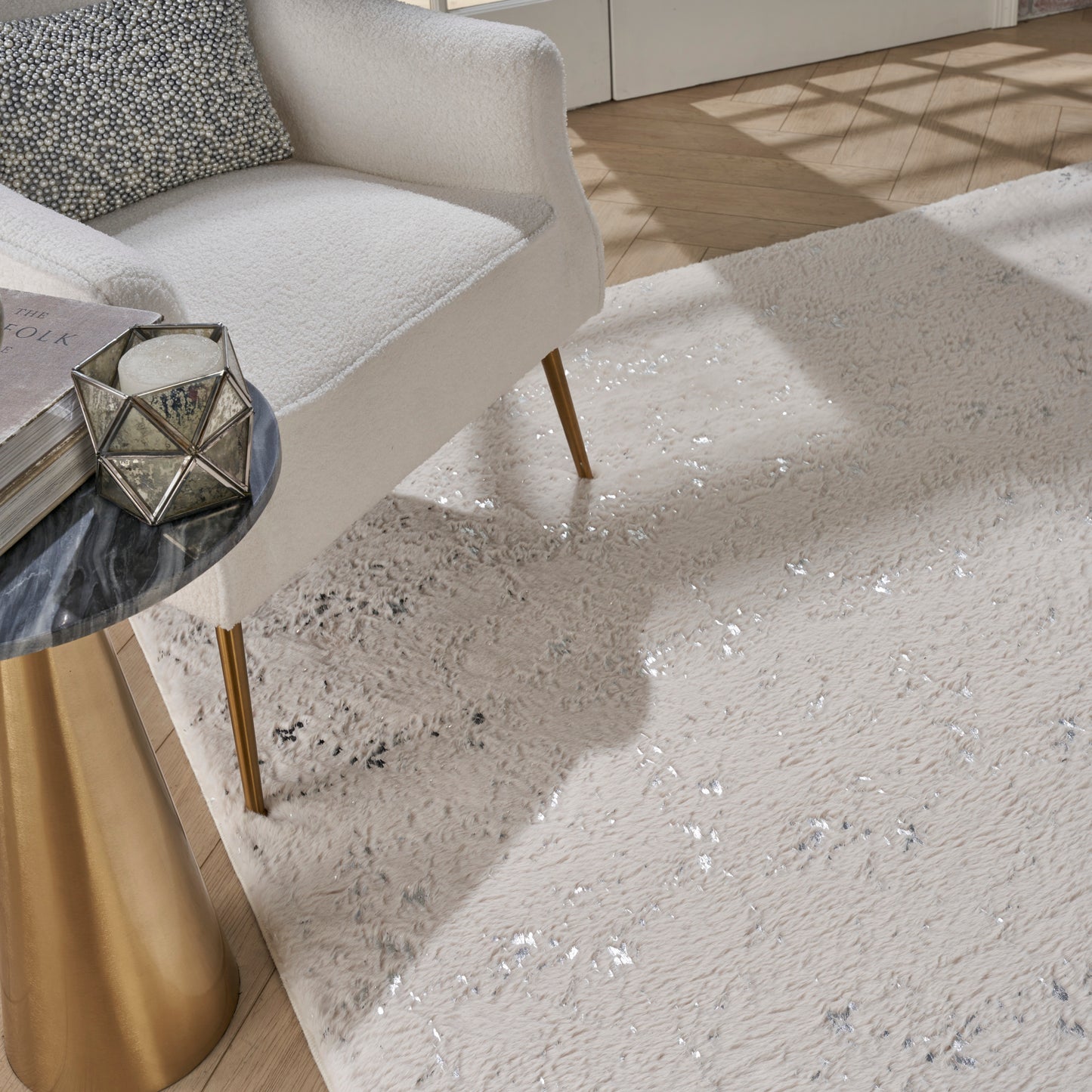 Nourison Home Cozy Shimmer  Ivory Silver  Contemporary