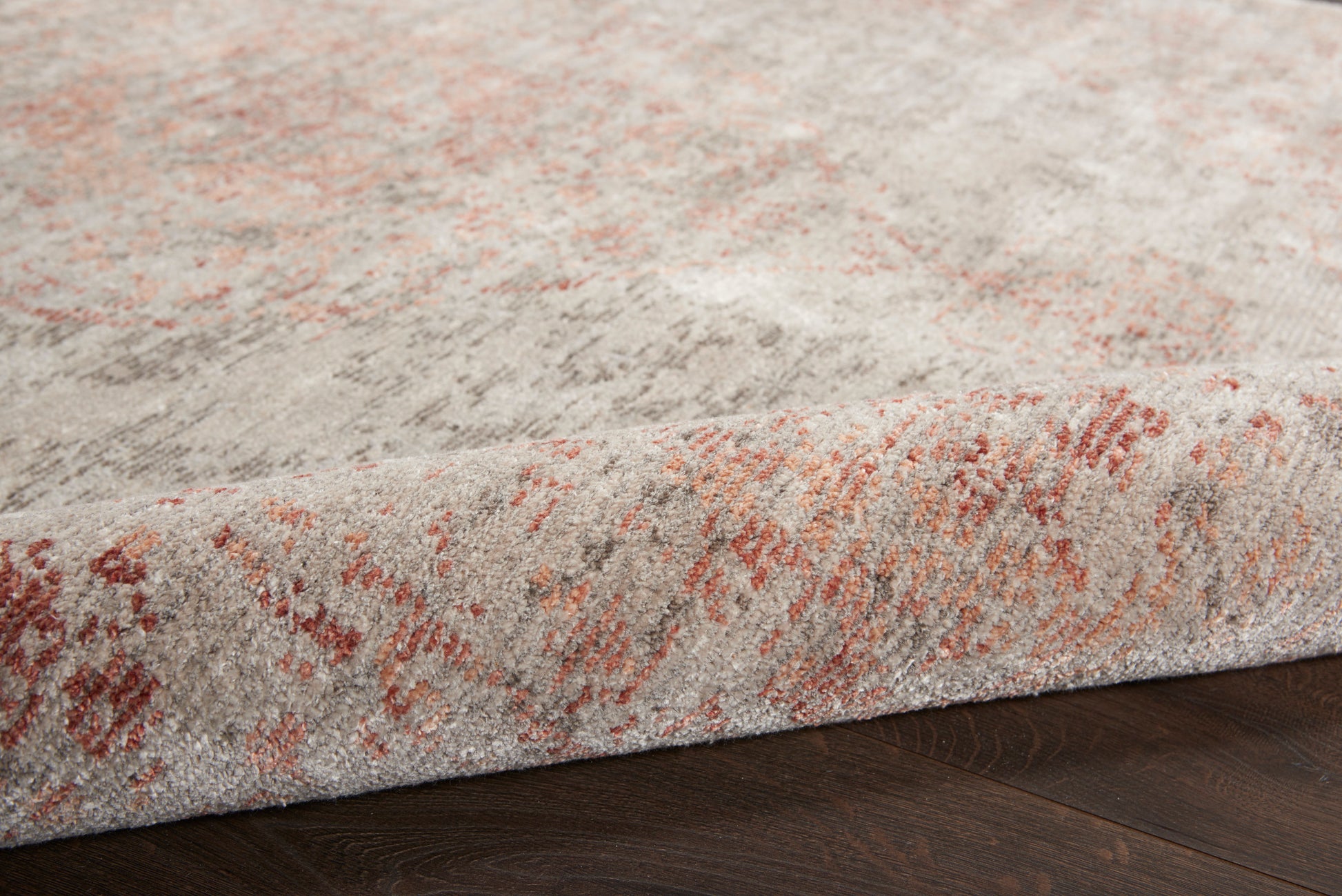 Nourison Home Lucent  Silver Red  Transitional