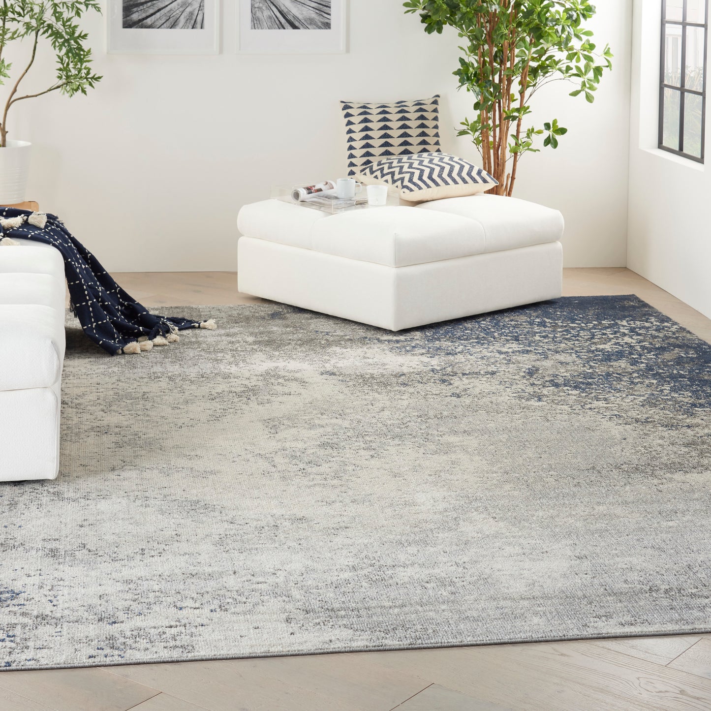 Nourison Home Passion  Charcoal Ivory  Contemporary