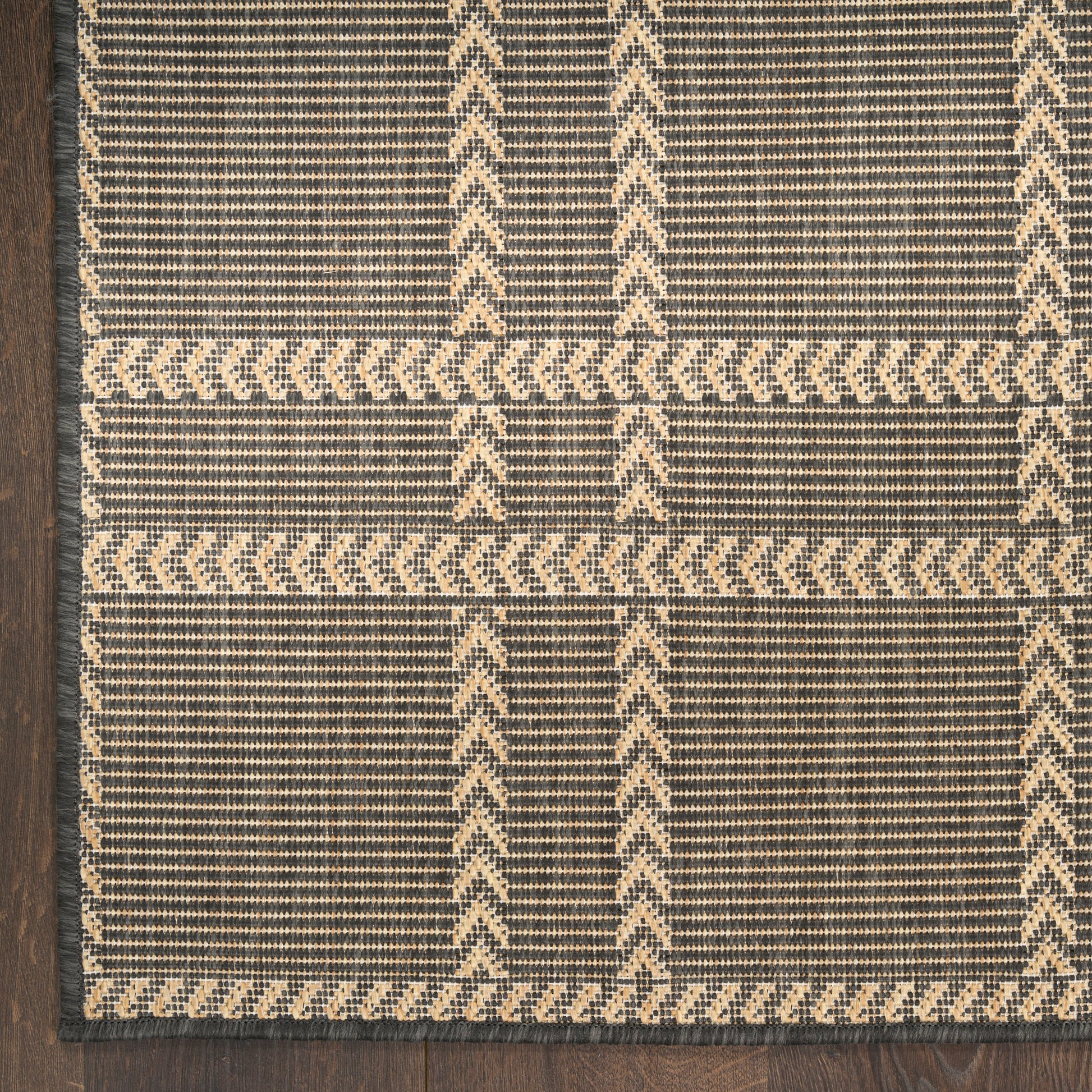Nourison Home Horizon Indoor/Outdoor  Charcoal  Contemporary