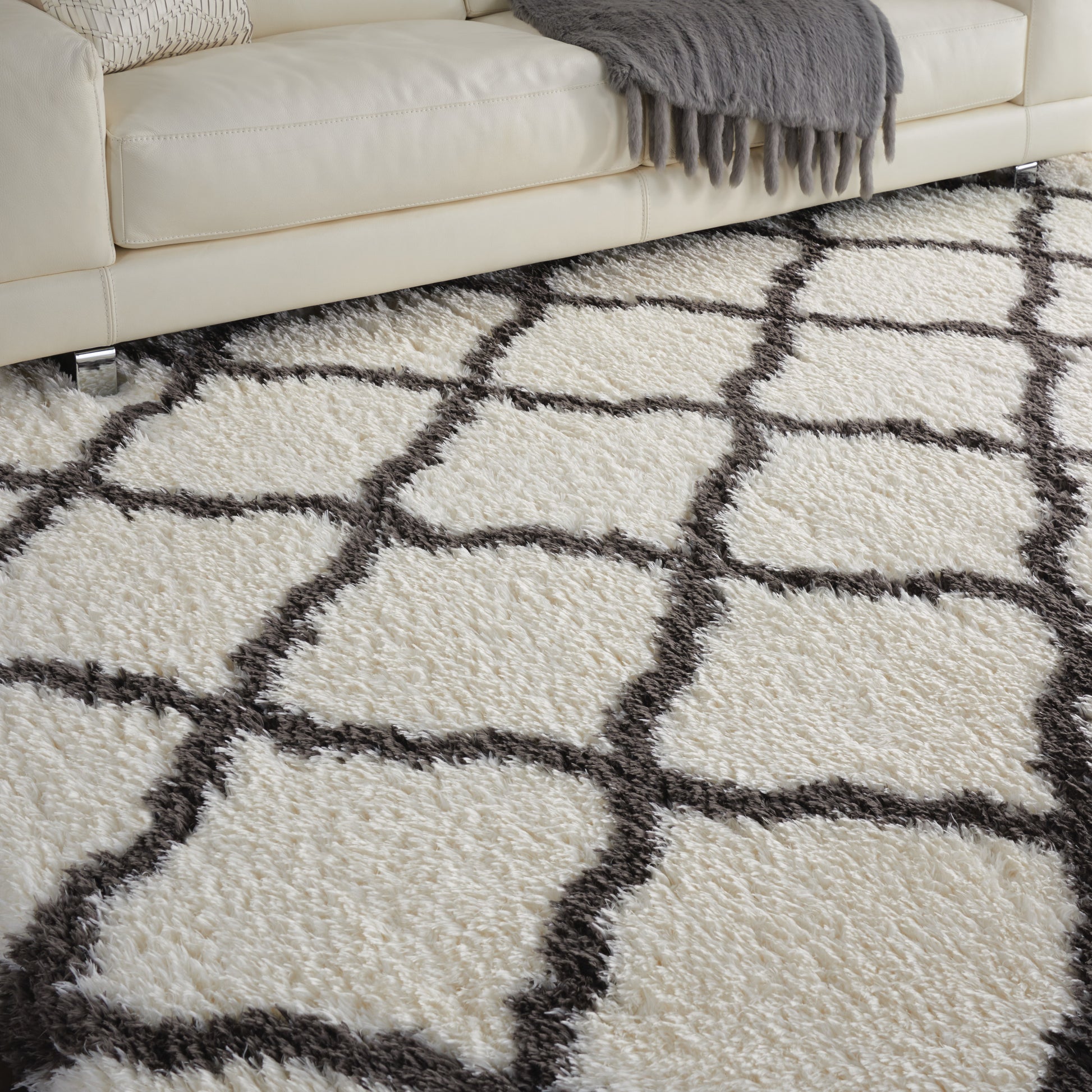Nourison Home Luxe Shag  Ivory Charcoal  Contemporary