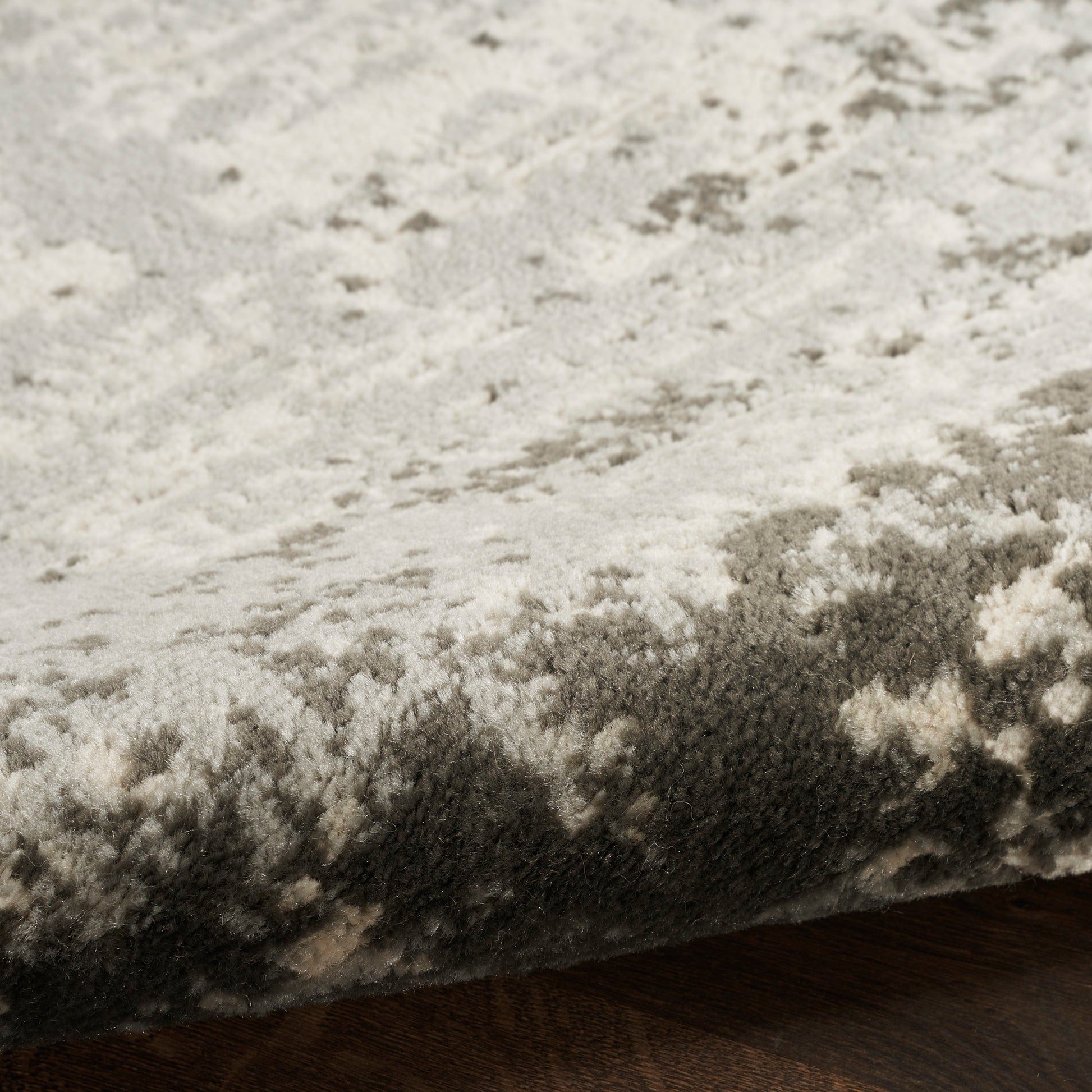 Nourison Home Serenity Home  Ivory Grey  Contemporary