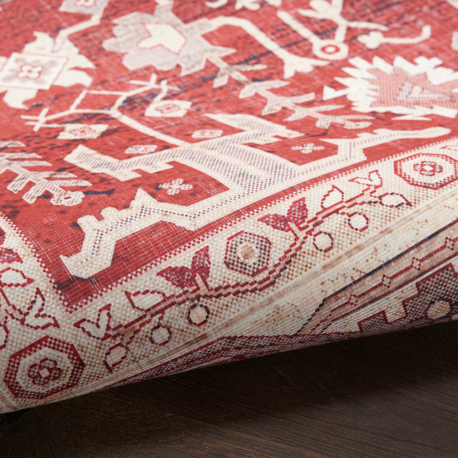 Nourison Home Vintage Home  Red  Traditional