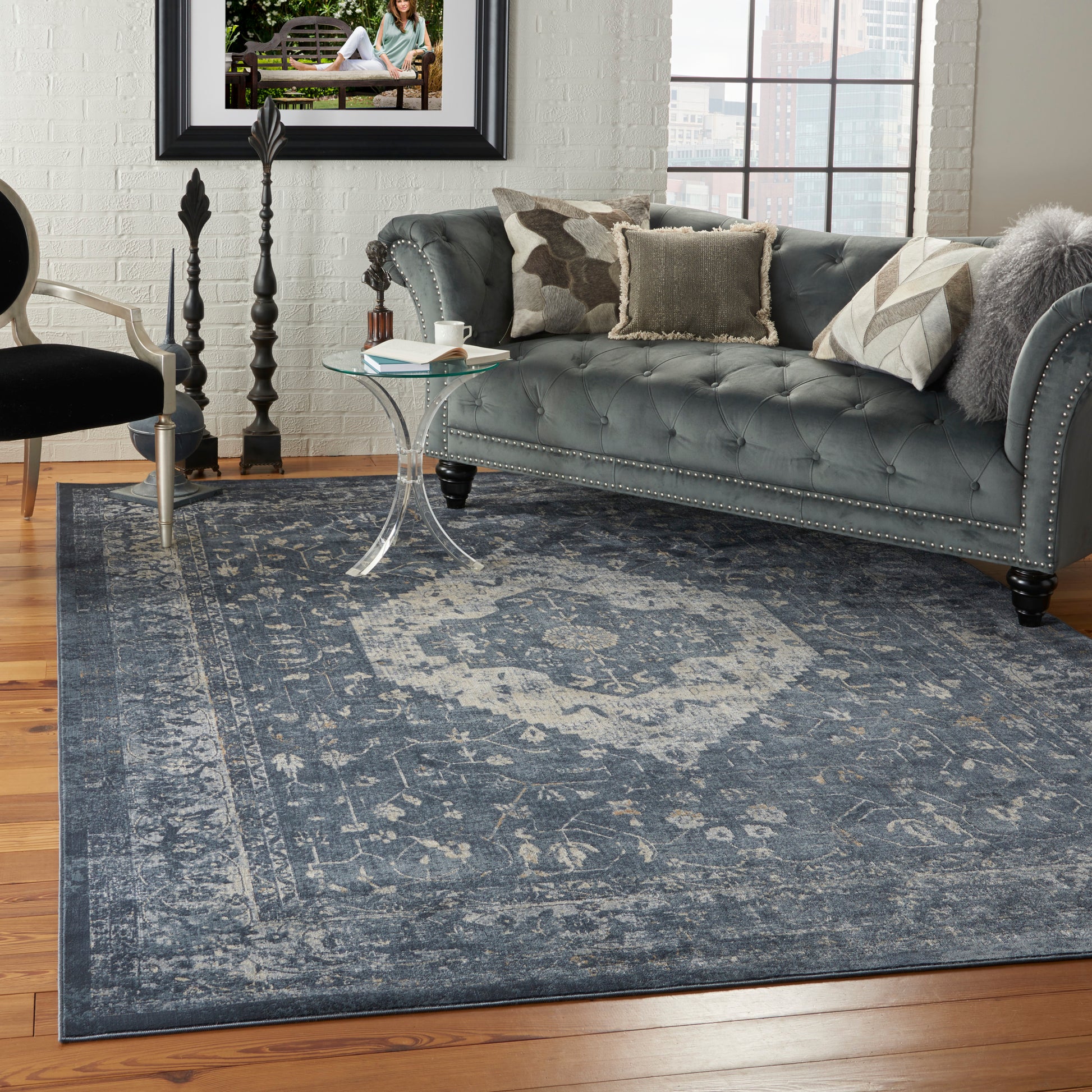 Nourison Home Malta  Navy  Traditional