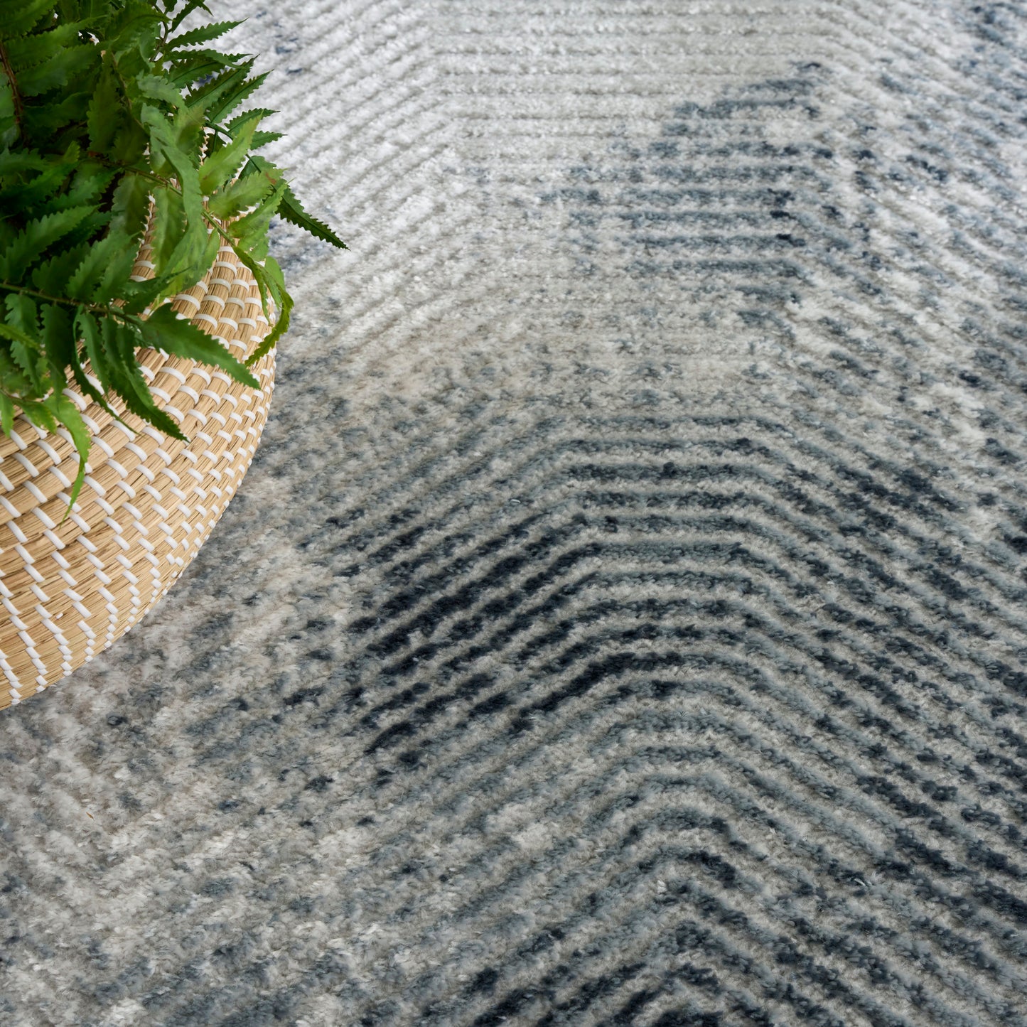 Nourison Home Dekor  Grey Navy  Contemporary