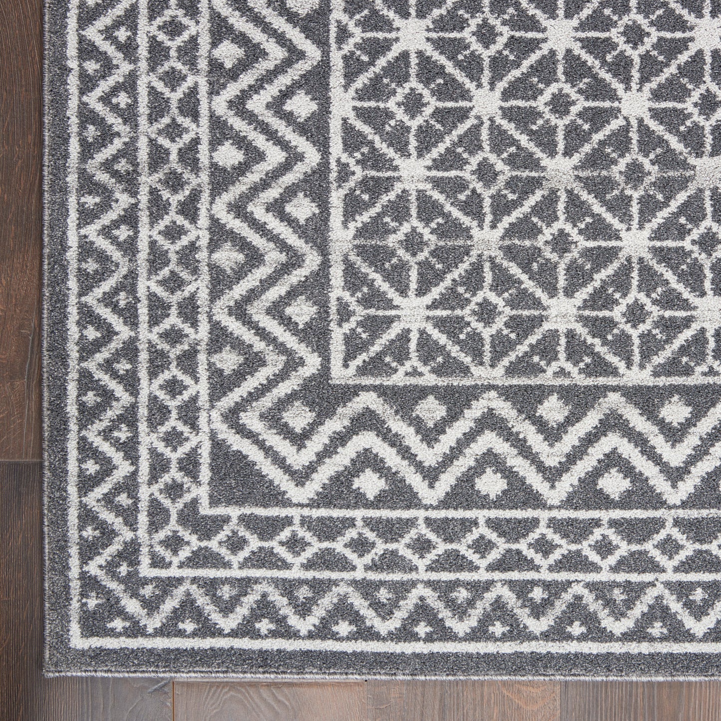 Nourison Home Palermo  Charcoal Silver  Contemporary