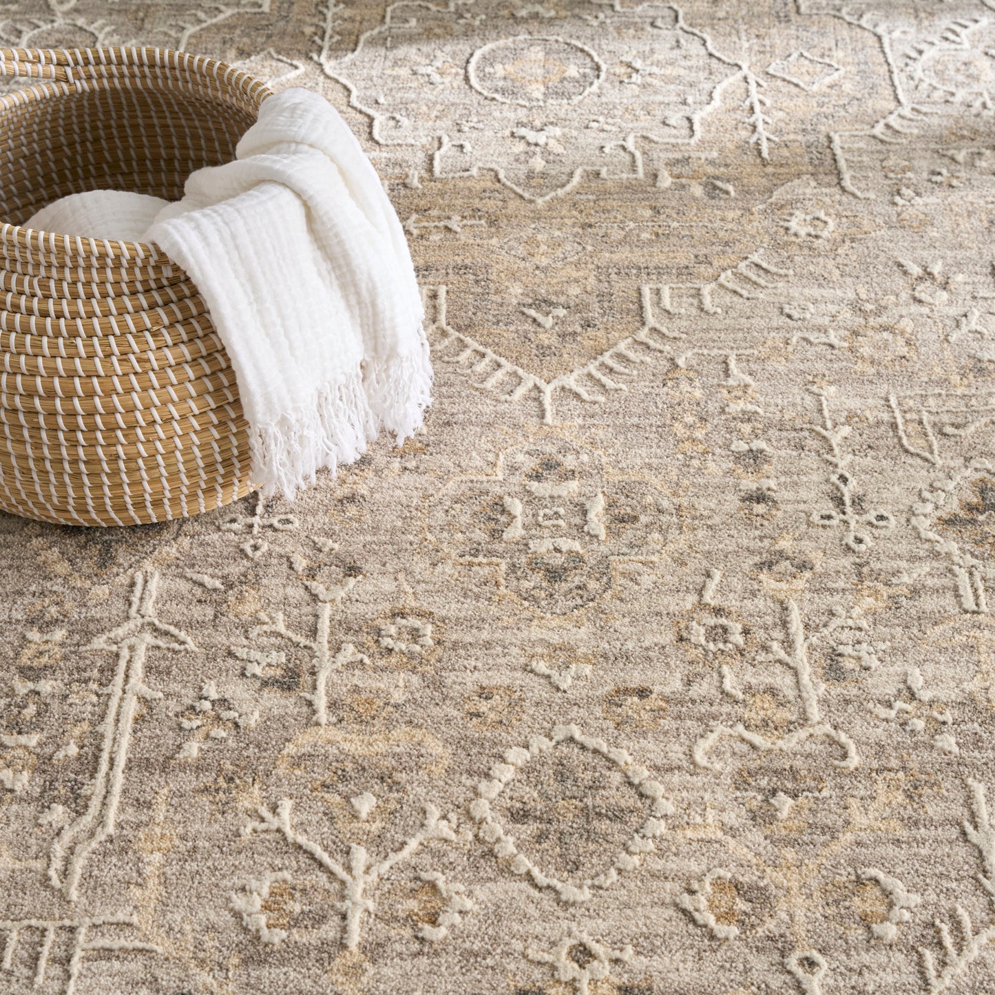 Nourison Home Retreat  Grey  Traditional