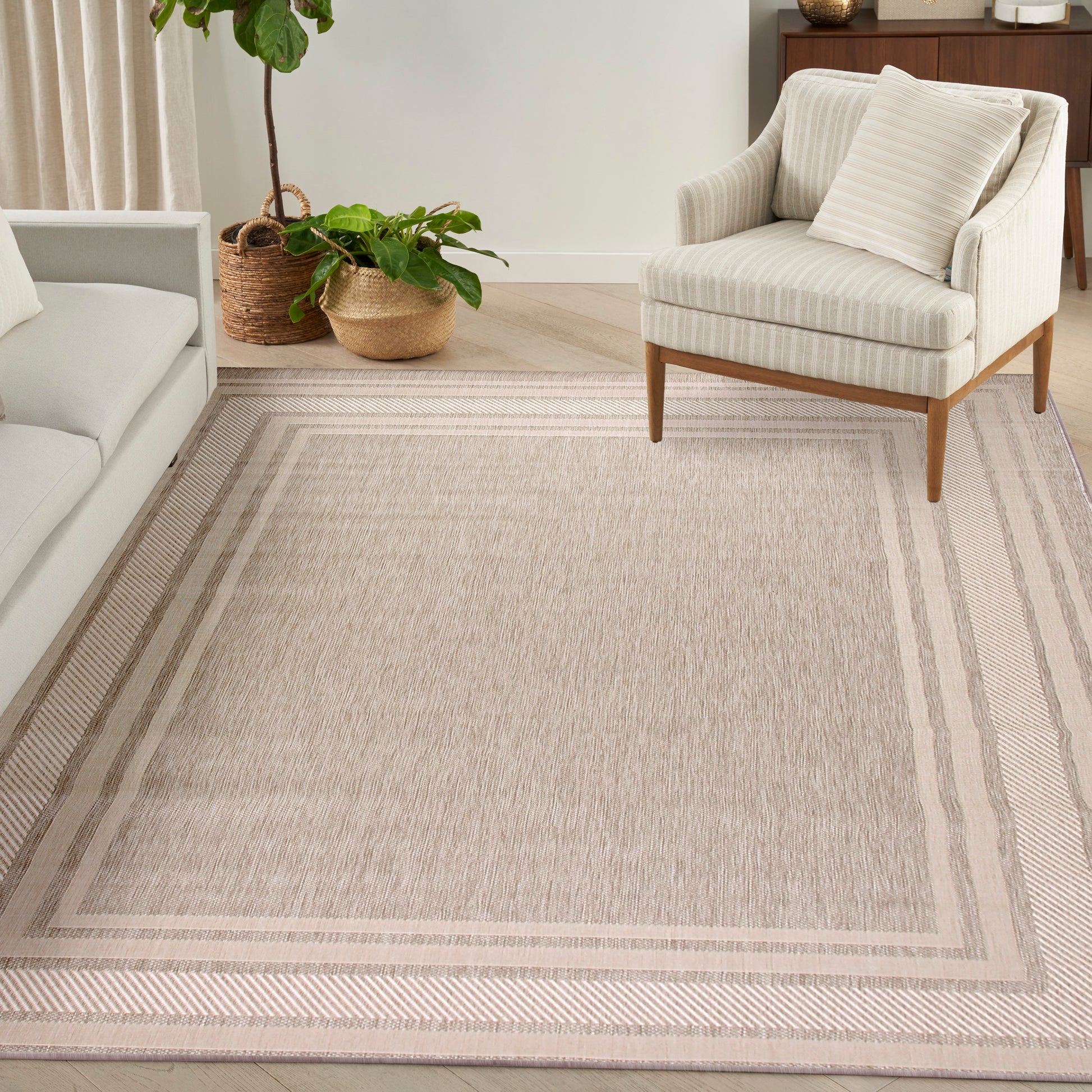 Nourison Home Horizon Indoor/Outdoor  Grey  Contemporary