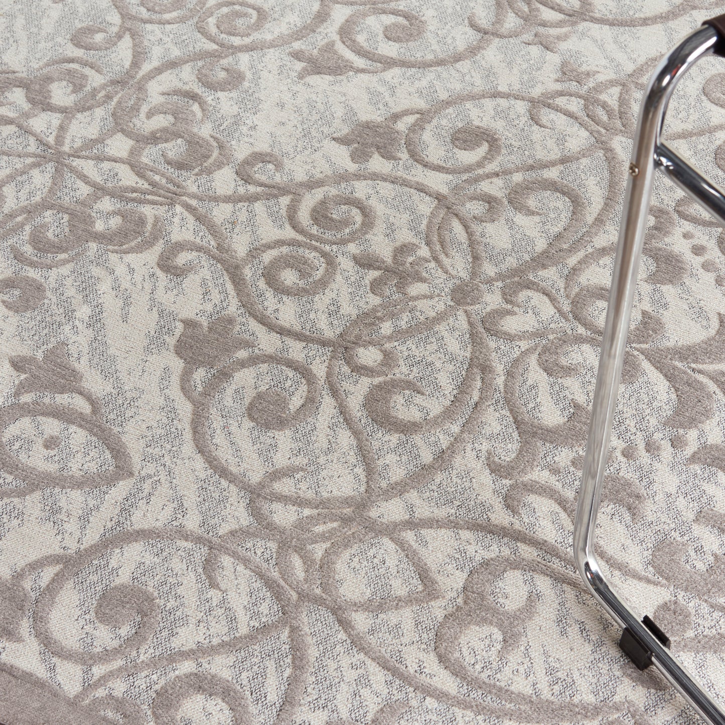 Nourison Home Damask  Ivory Grey  Traditional