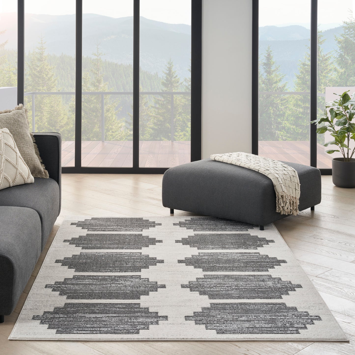 Nourison Home Modern Passion  Ivory Grey  Contemporary