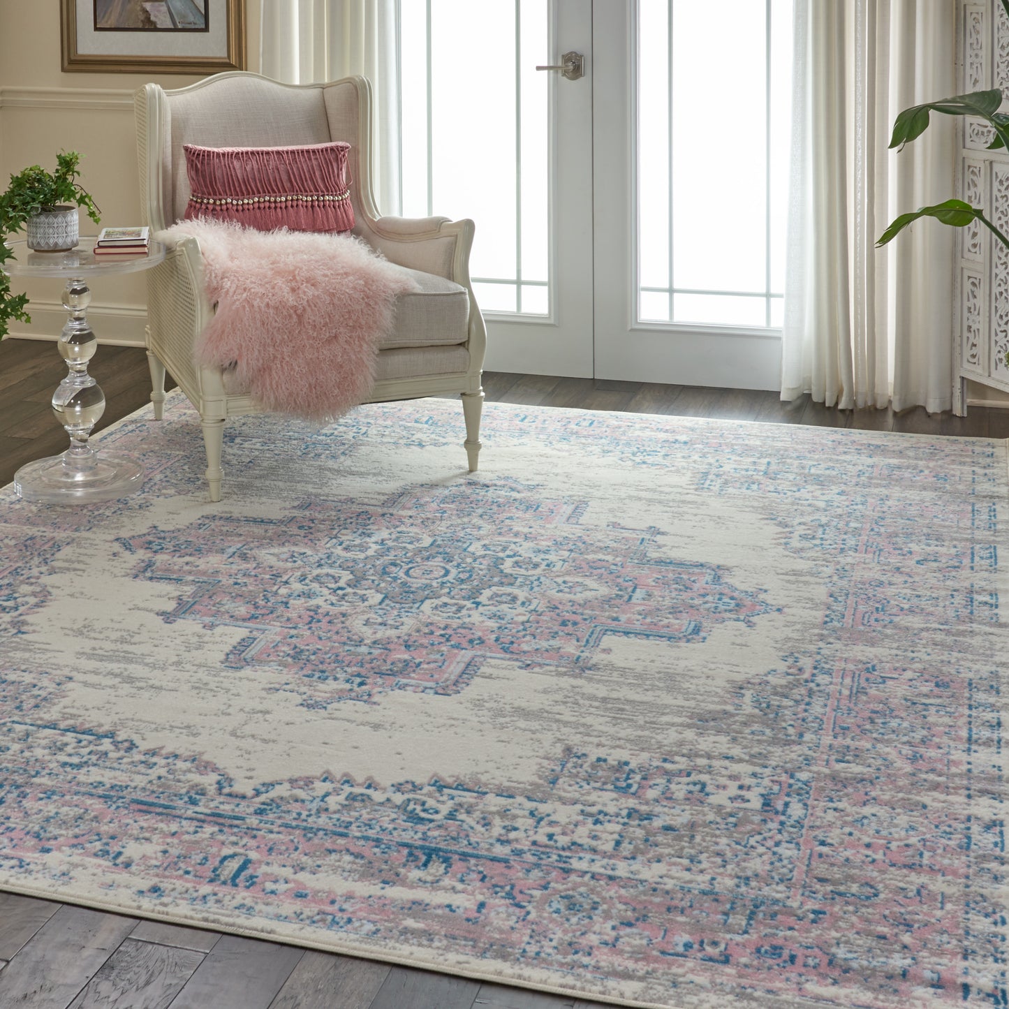 Nourison Home Grafix  Ivory Pink  Transitional