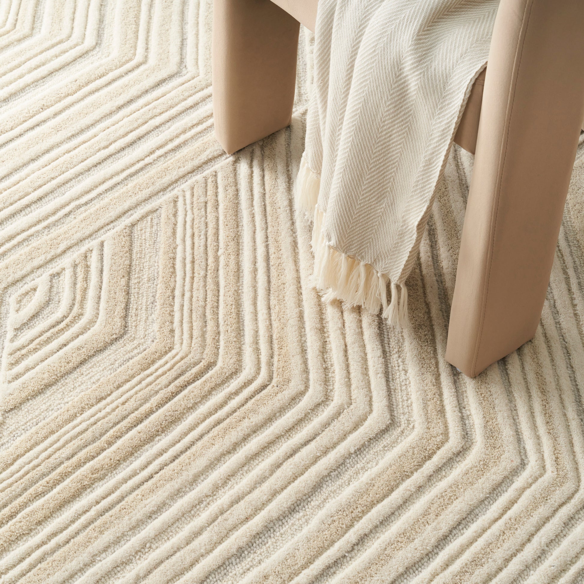 Nourison Home Graceful  Ivory  Contemporary