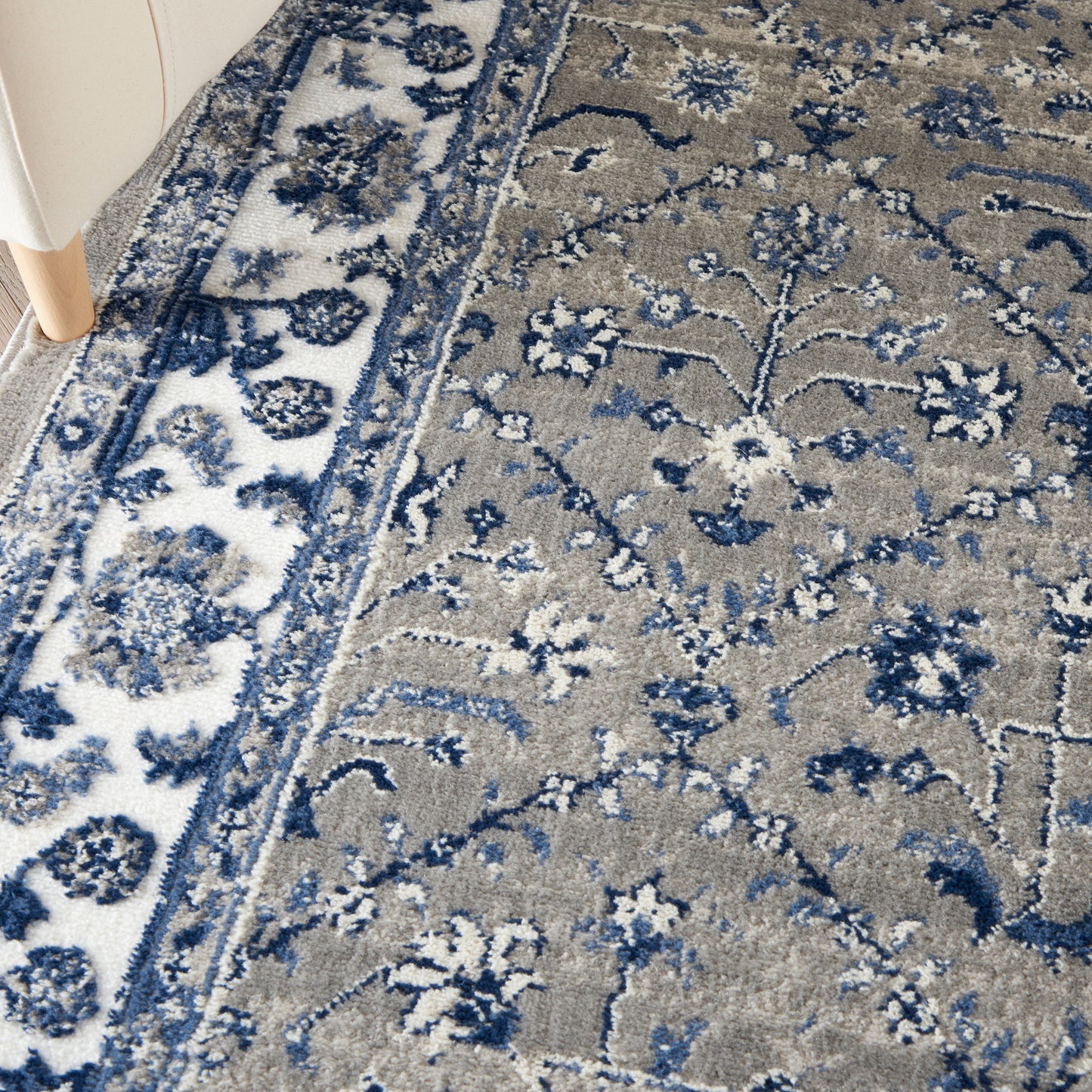 Nourison Home Cyrus  Ivory Navy  Traditional