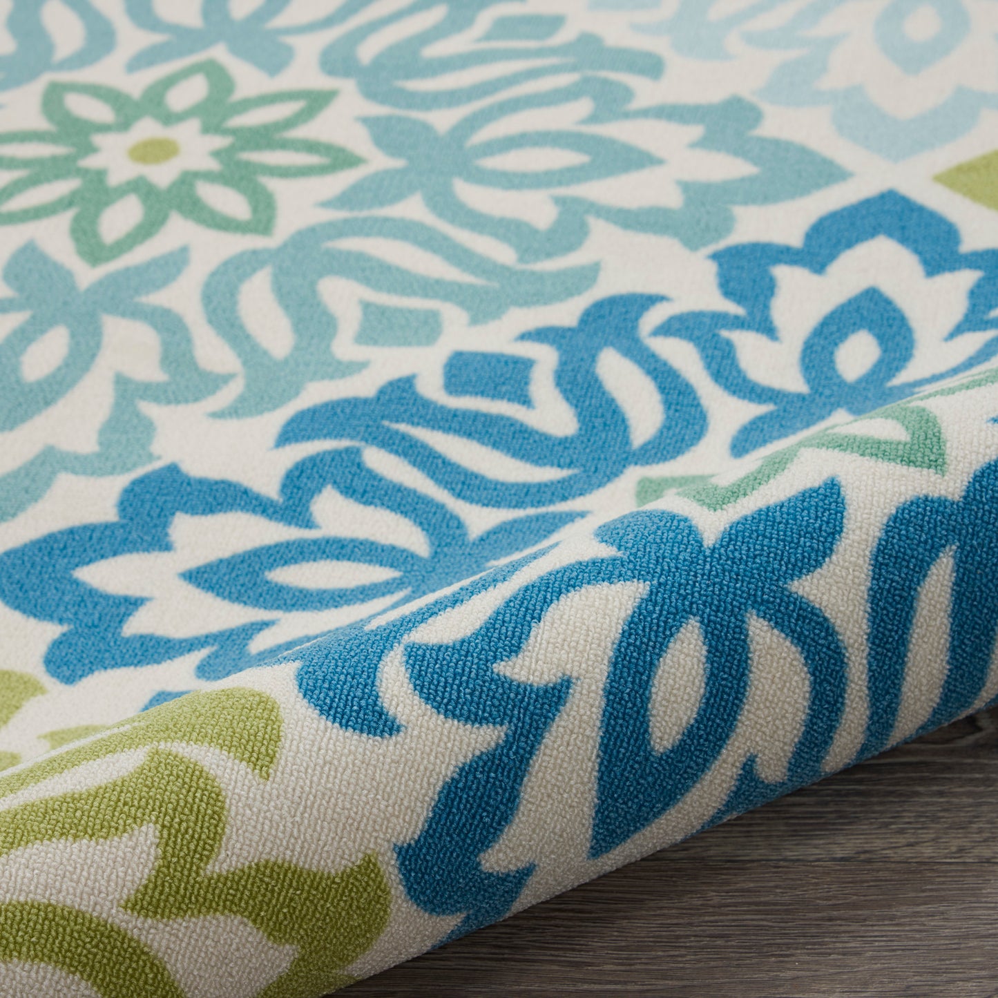 Waverly Sun N Shade  Marine  Transitional