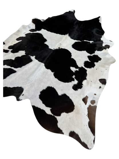 Artisan Claire 5556 Black White Hair on Hide Cowhide Shape Rug