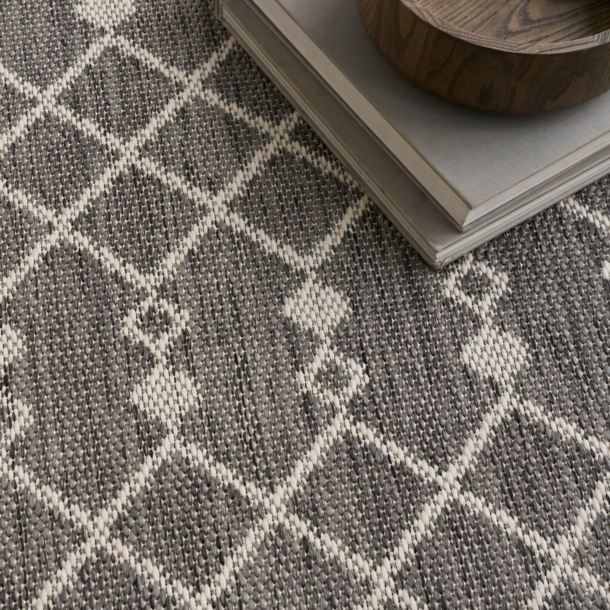 Nourison Home Positano  Charcoal  Contemporary