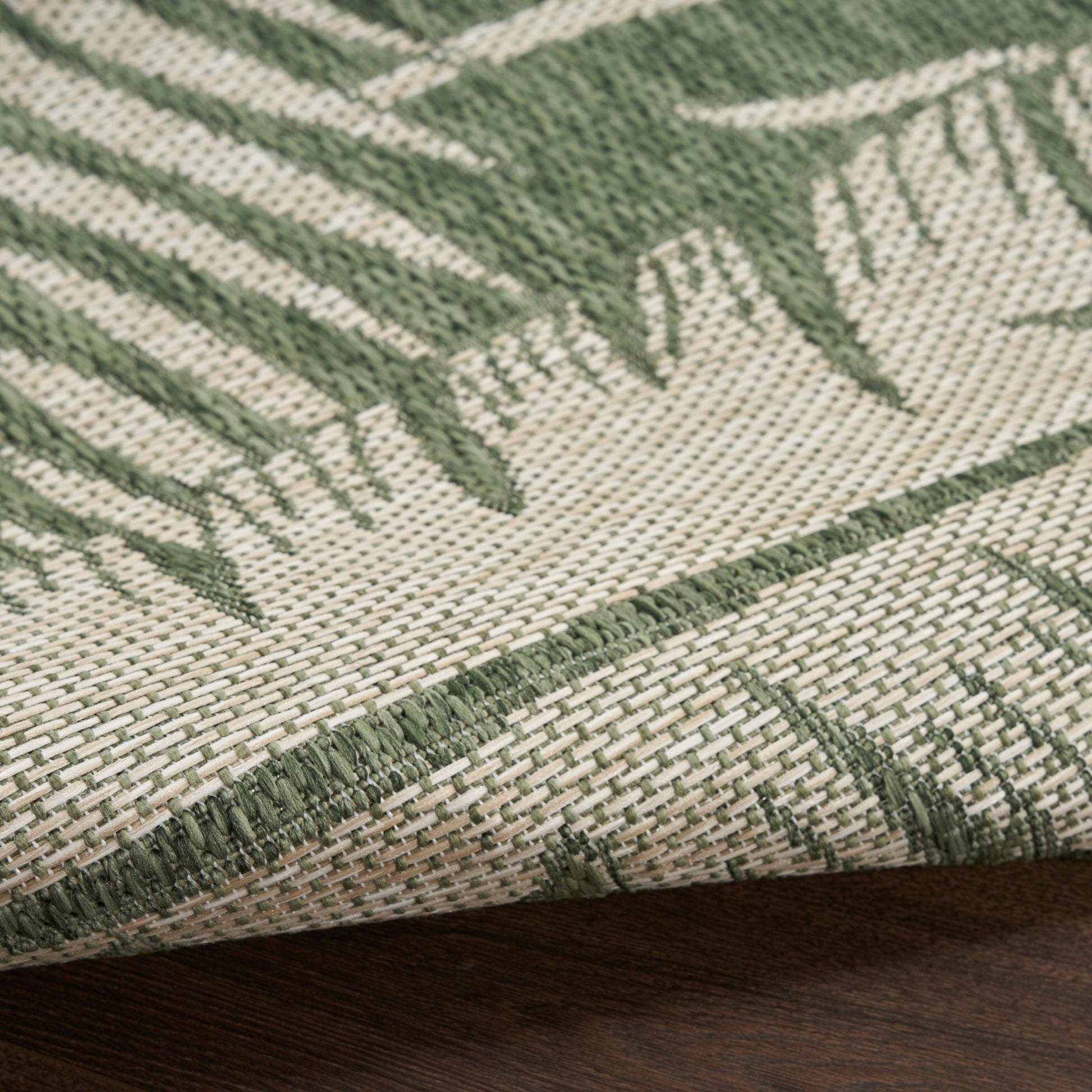 Nourison Home Garden Oasis  Green Ivory  Contemporary