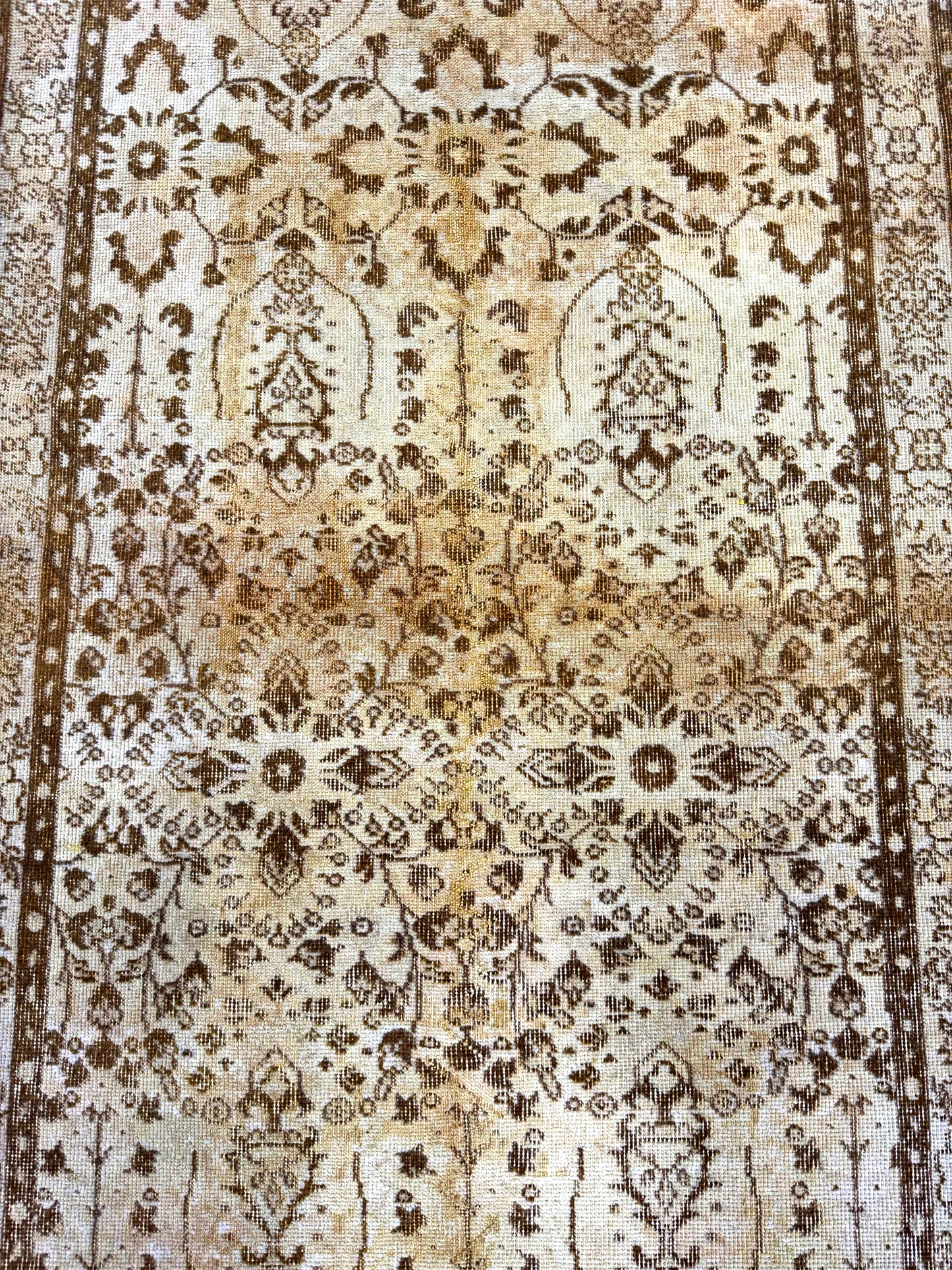 Artisan Angelina  Beige  Vintage Knotted Rug