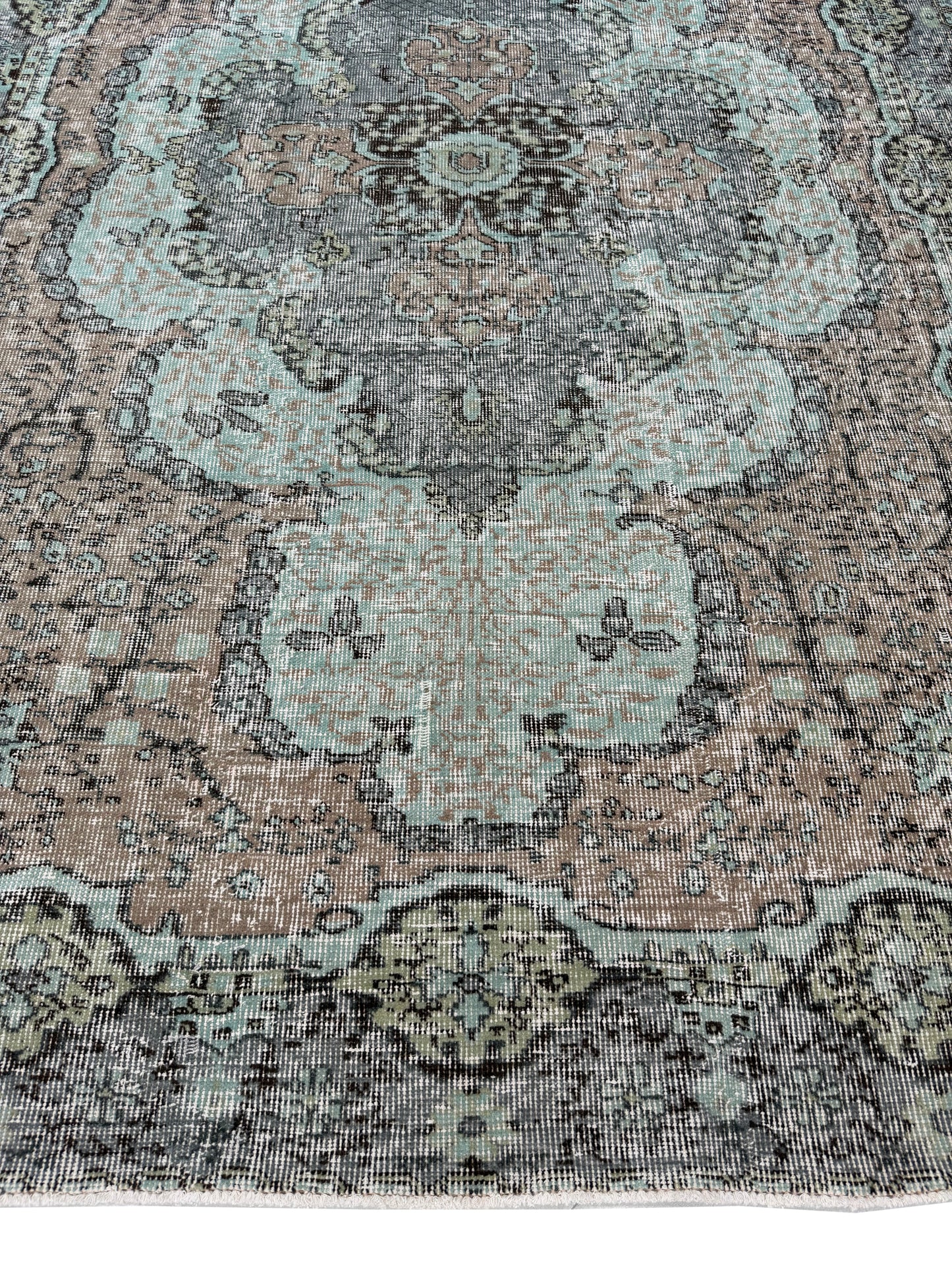 Artisan Angelina Silver Rust Vintage Knotted Rug