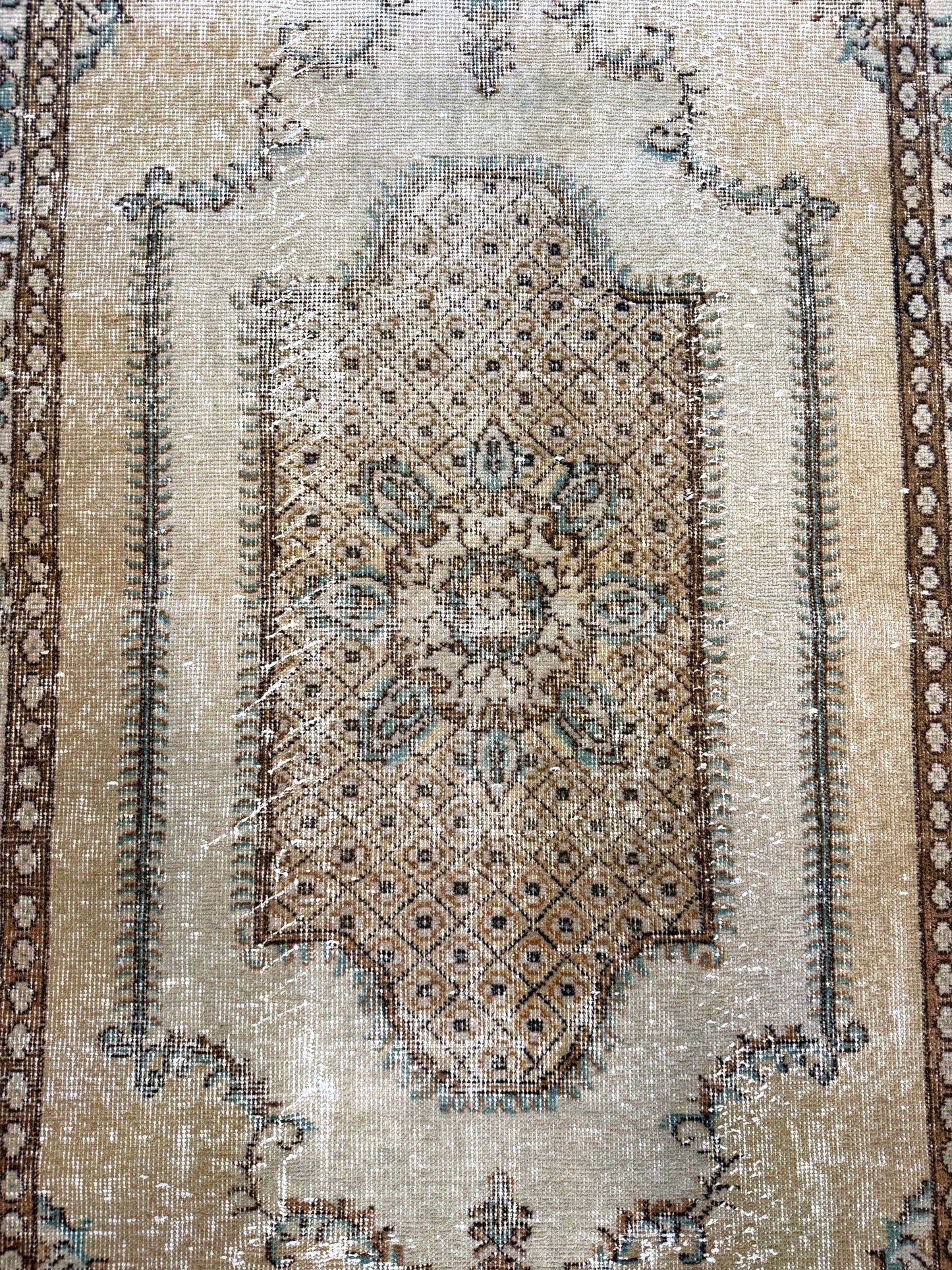 Artisan Angelina Beige Vintage Knotted Rug