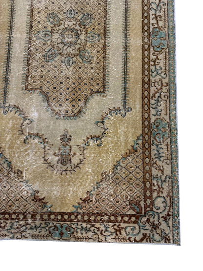 Artisan Angelina Beige Vintage Knotted Rug