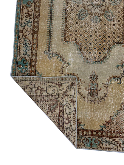 Artisan Angelina Beige Vintage Knotted Rug